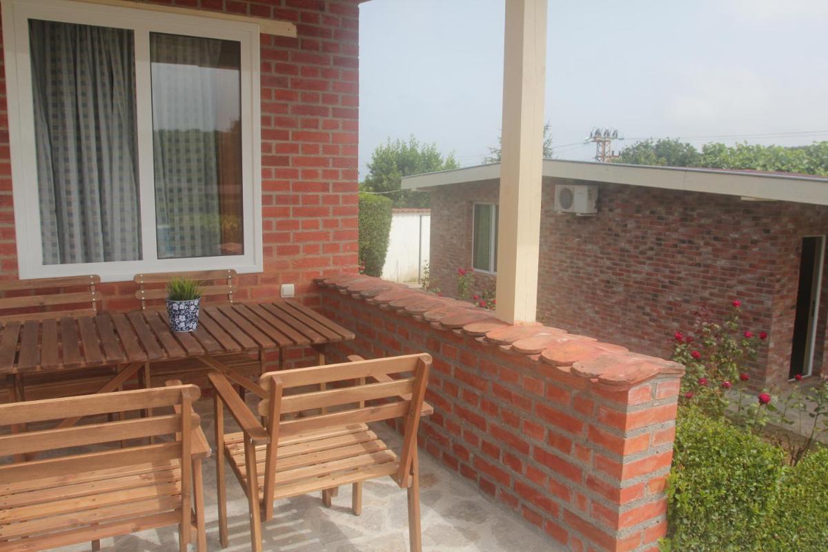 Photo 49