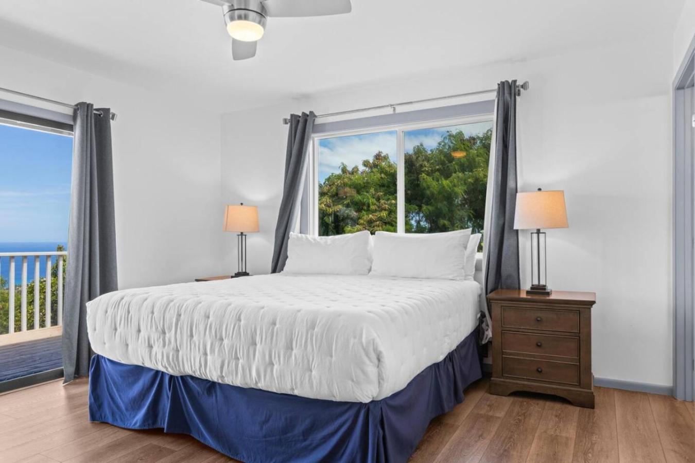 4BR Kona Home with Ocean Views and AC!
