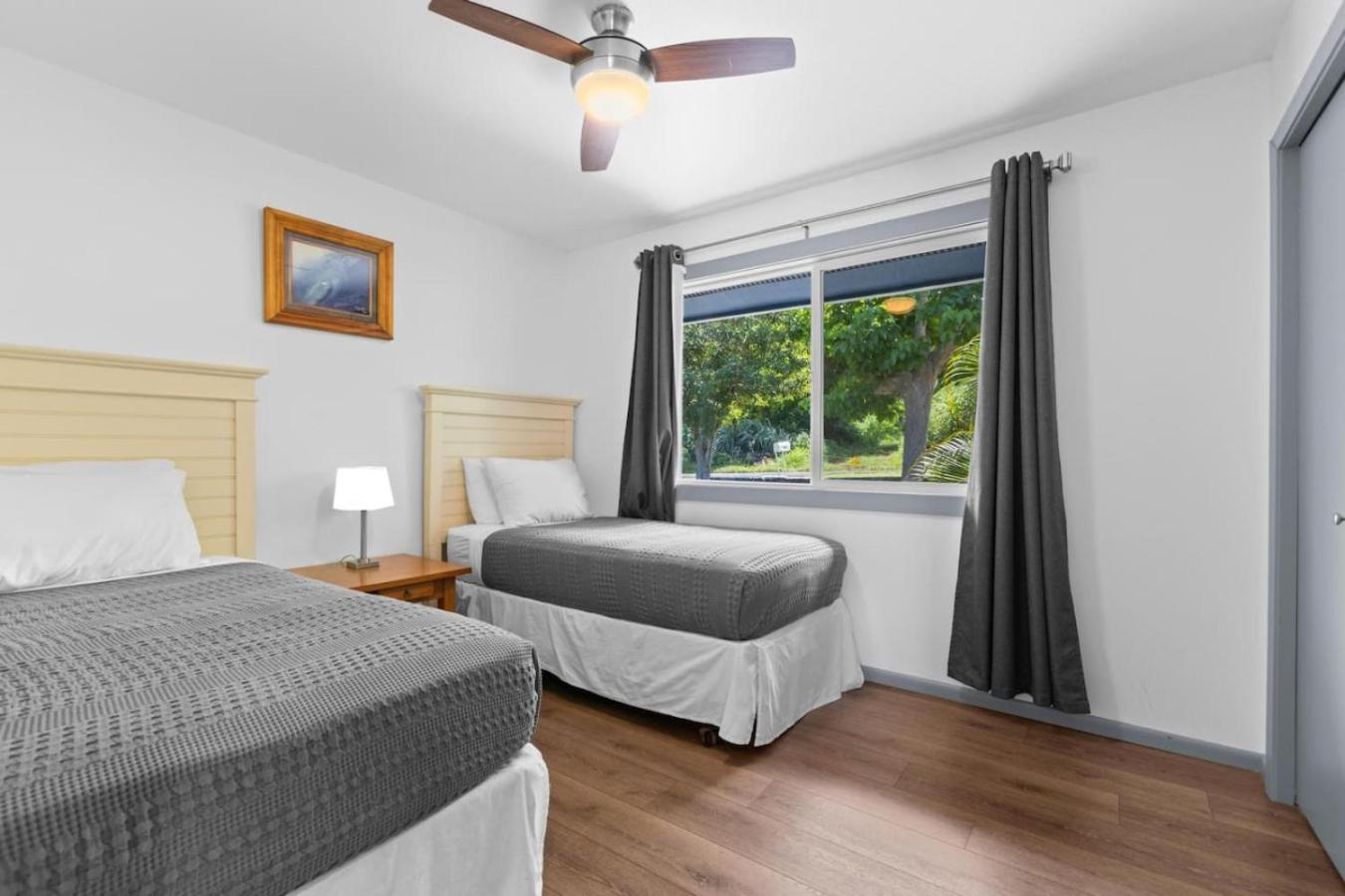 4BR Kona Home with Ocean Views and AC!