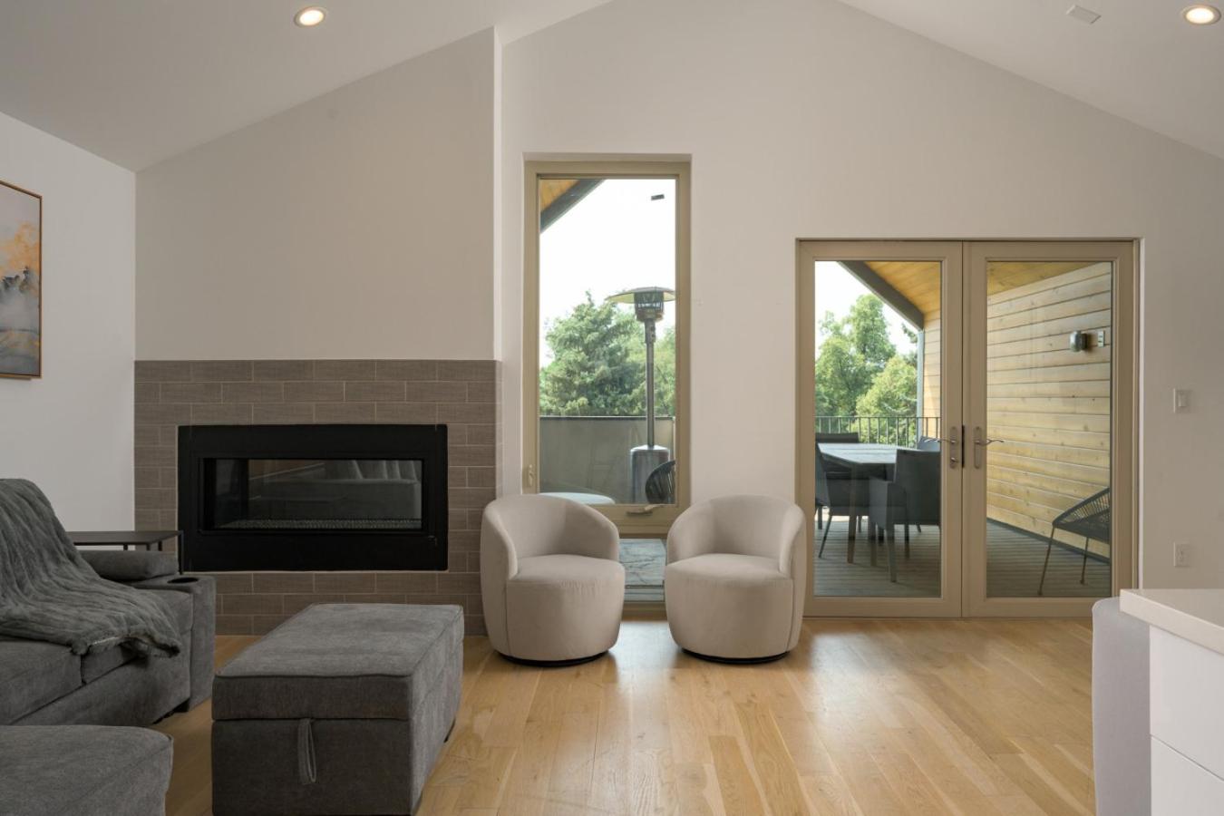 Parkside Retreat Outdoor Living and Movie Loft