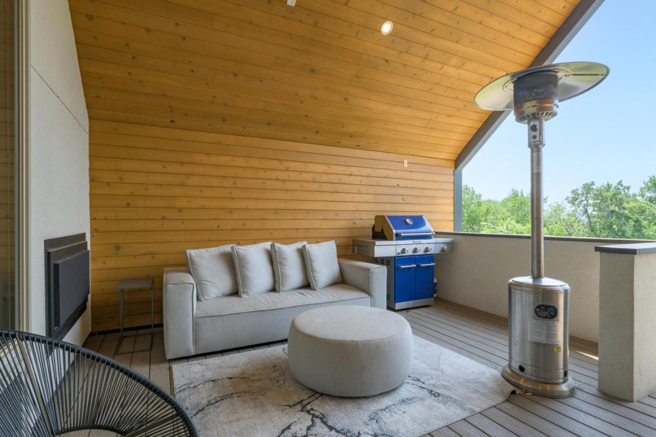 Parkside Retreat Outdoor Living and Movie Loft