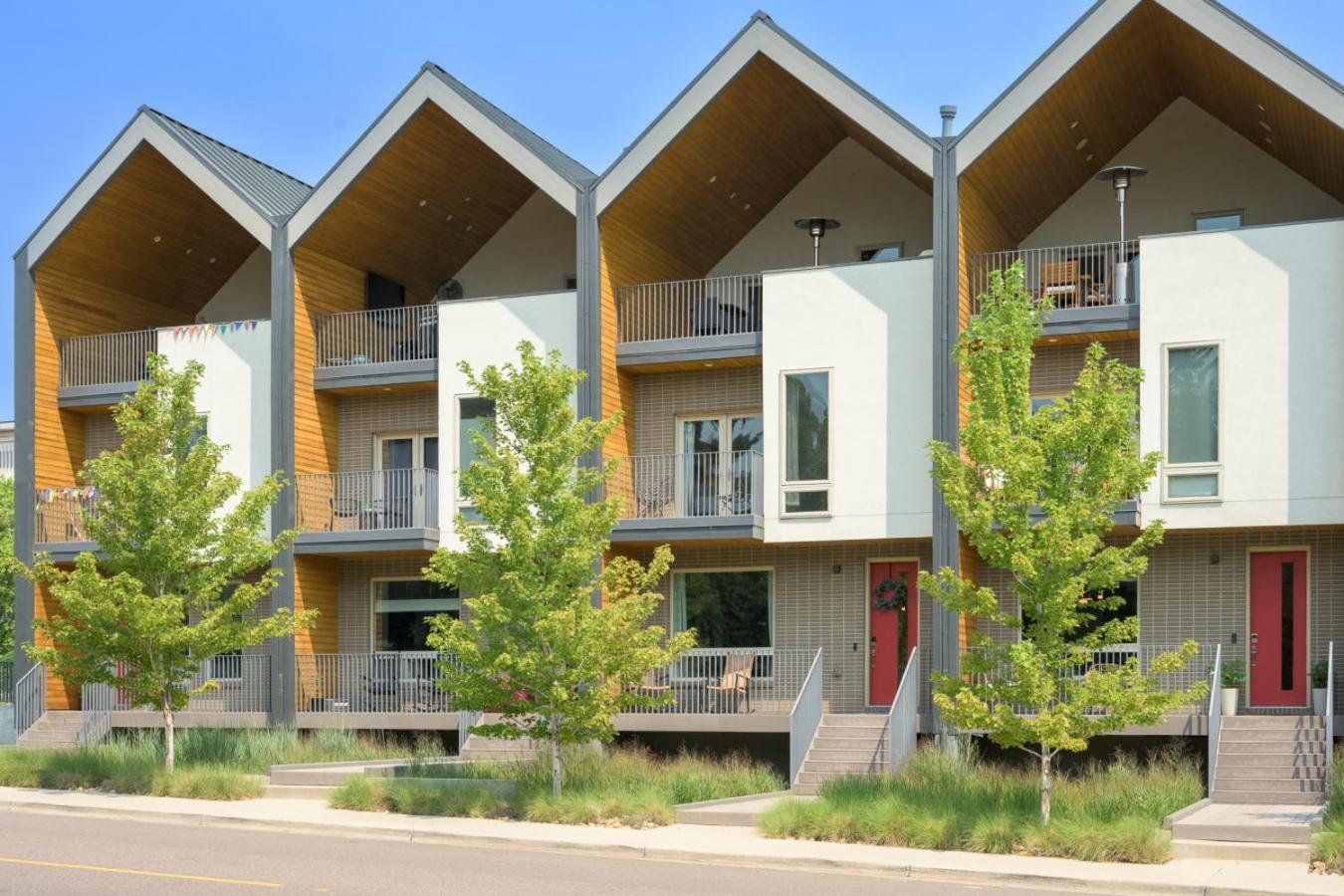 Parkside Retreat Outdoor Living and Movie Loft