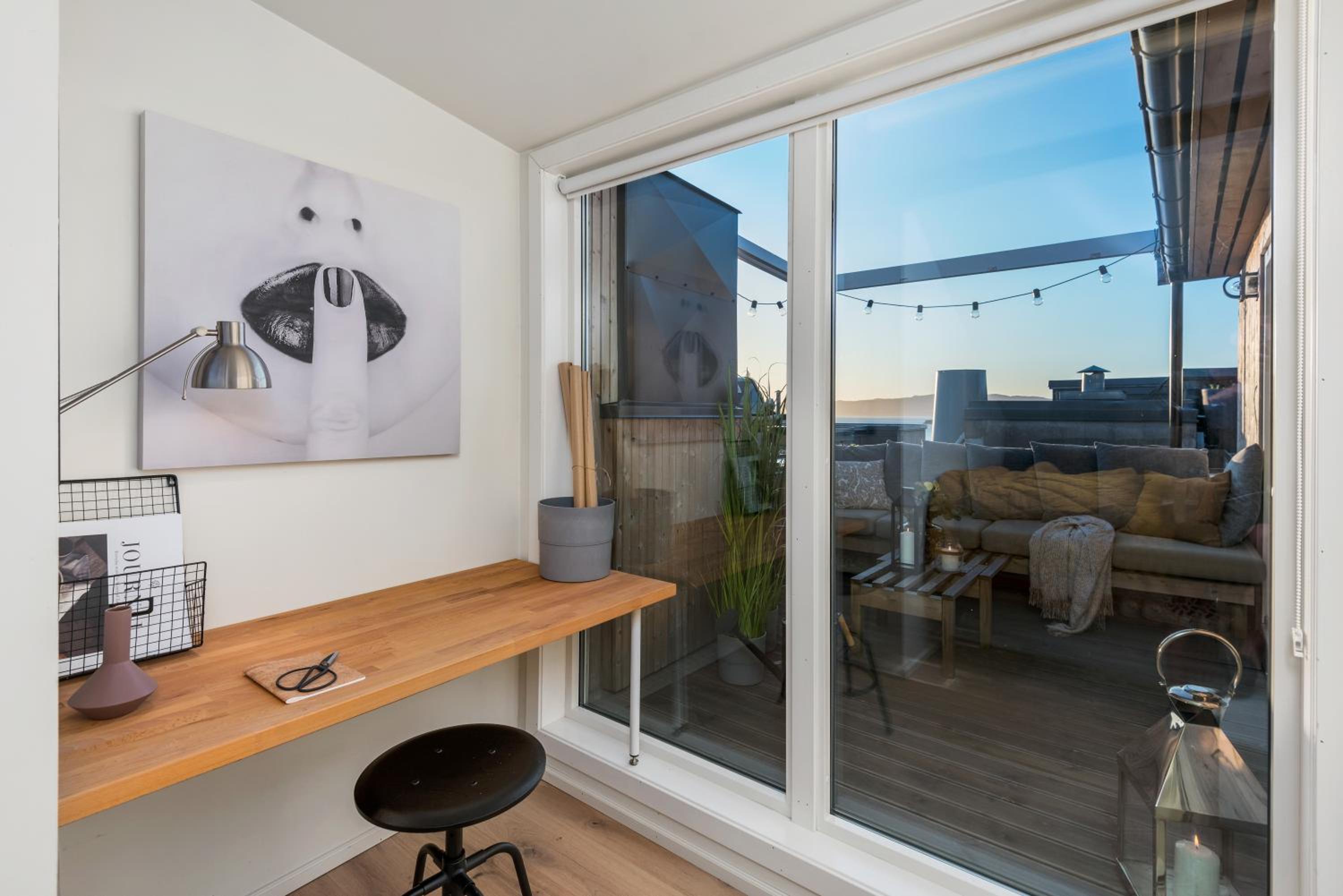 Two bedroom penthouse with large living room and rooftop in the city centre of Trondheim