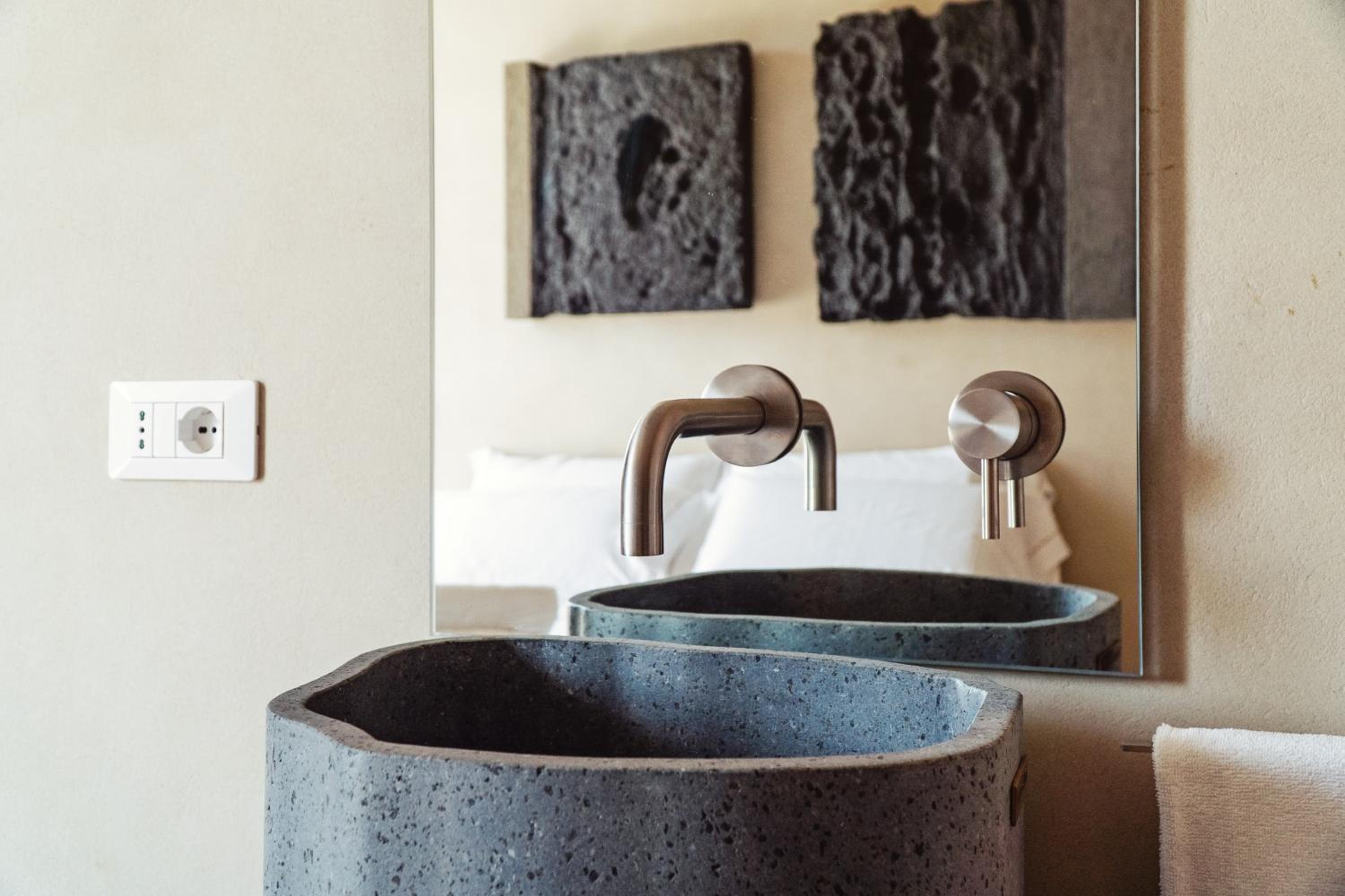 Hybrid Icon Rooms Gallery