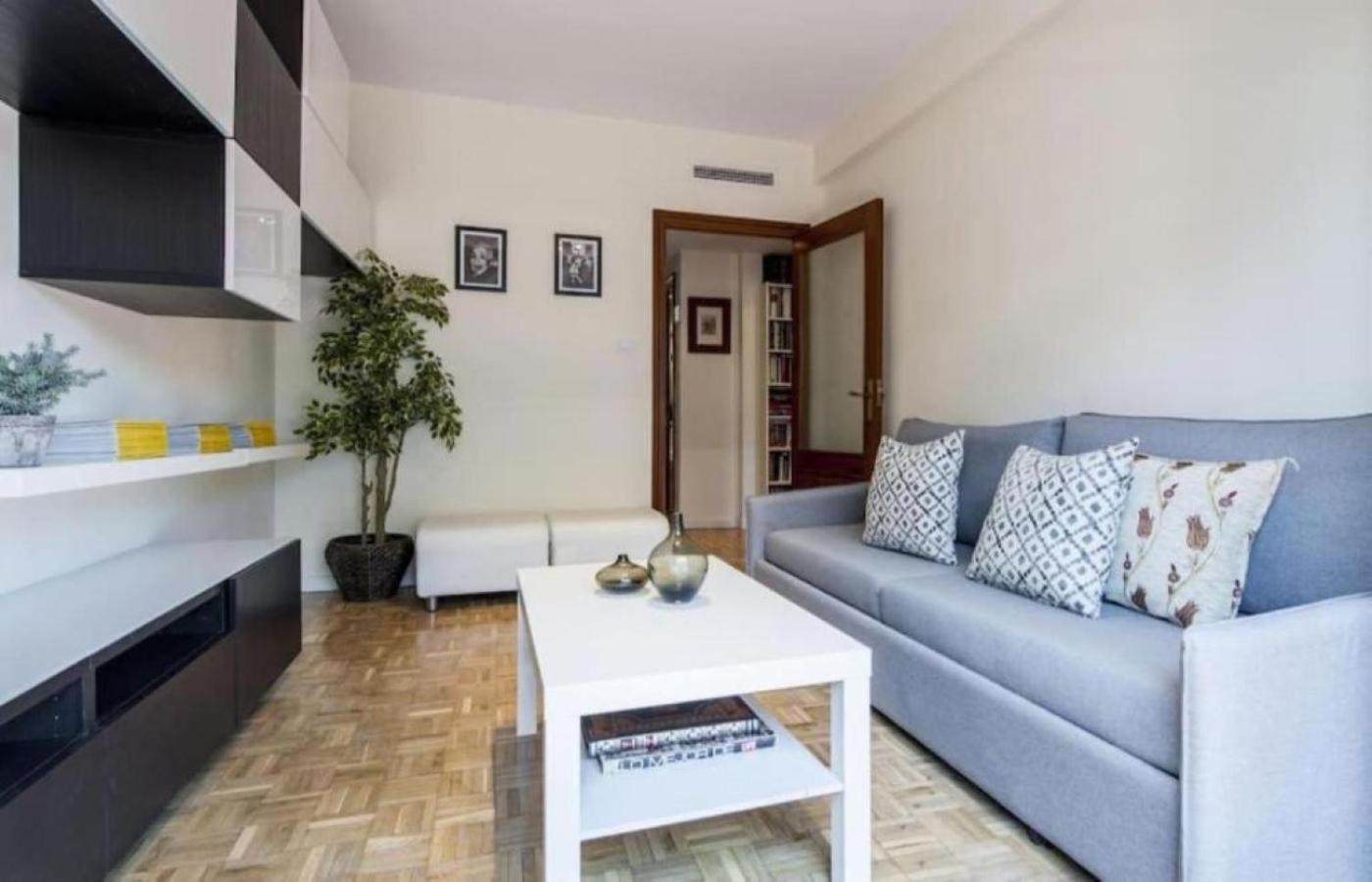 AH -Plaza de Ventas -Apartamento Tranquilo y Céntrico