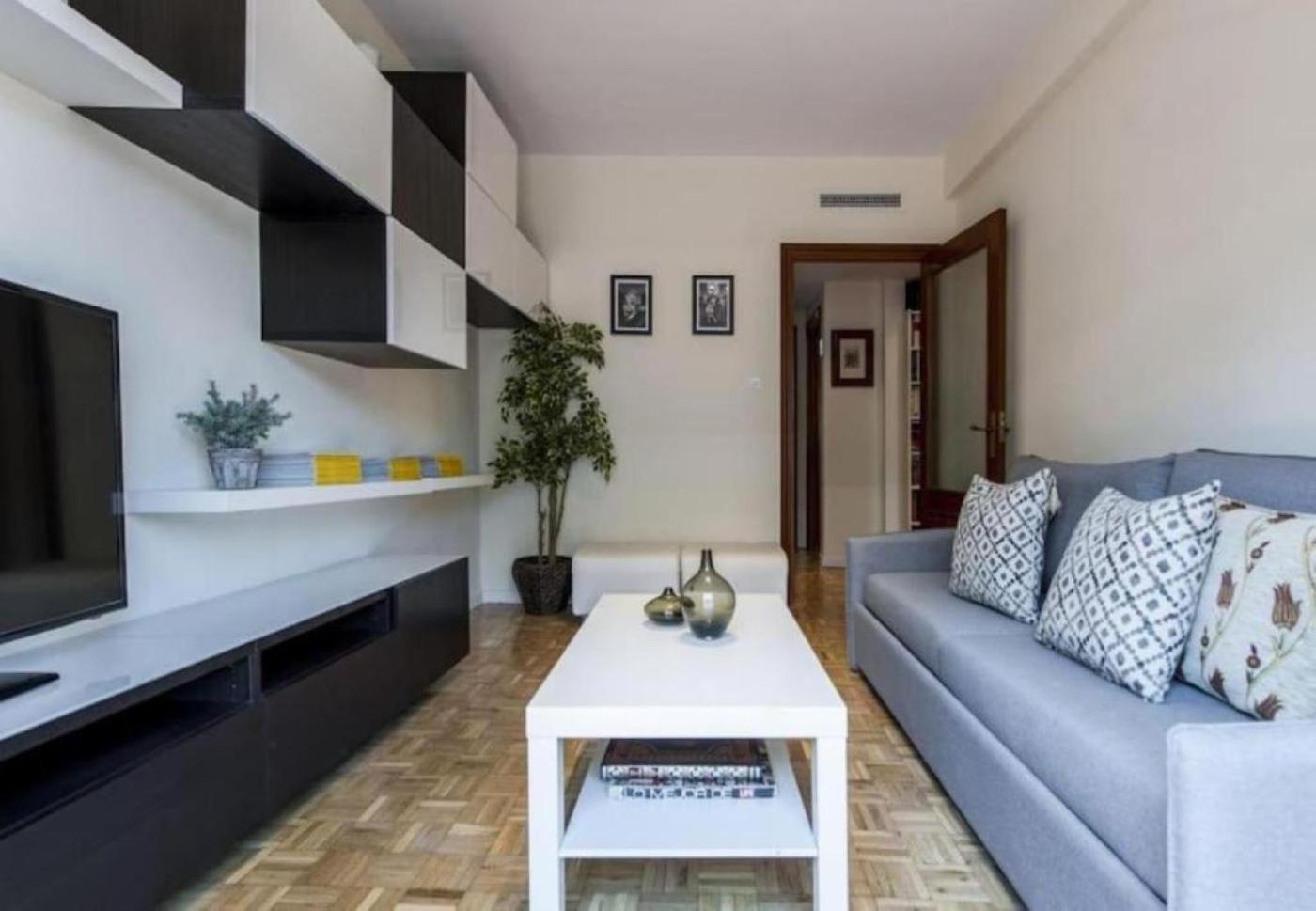 AH -Plaza de Ventas -Apartamento Tranquilo y Céntrico