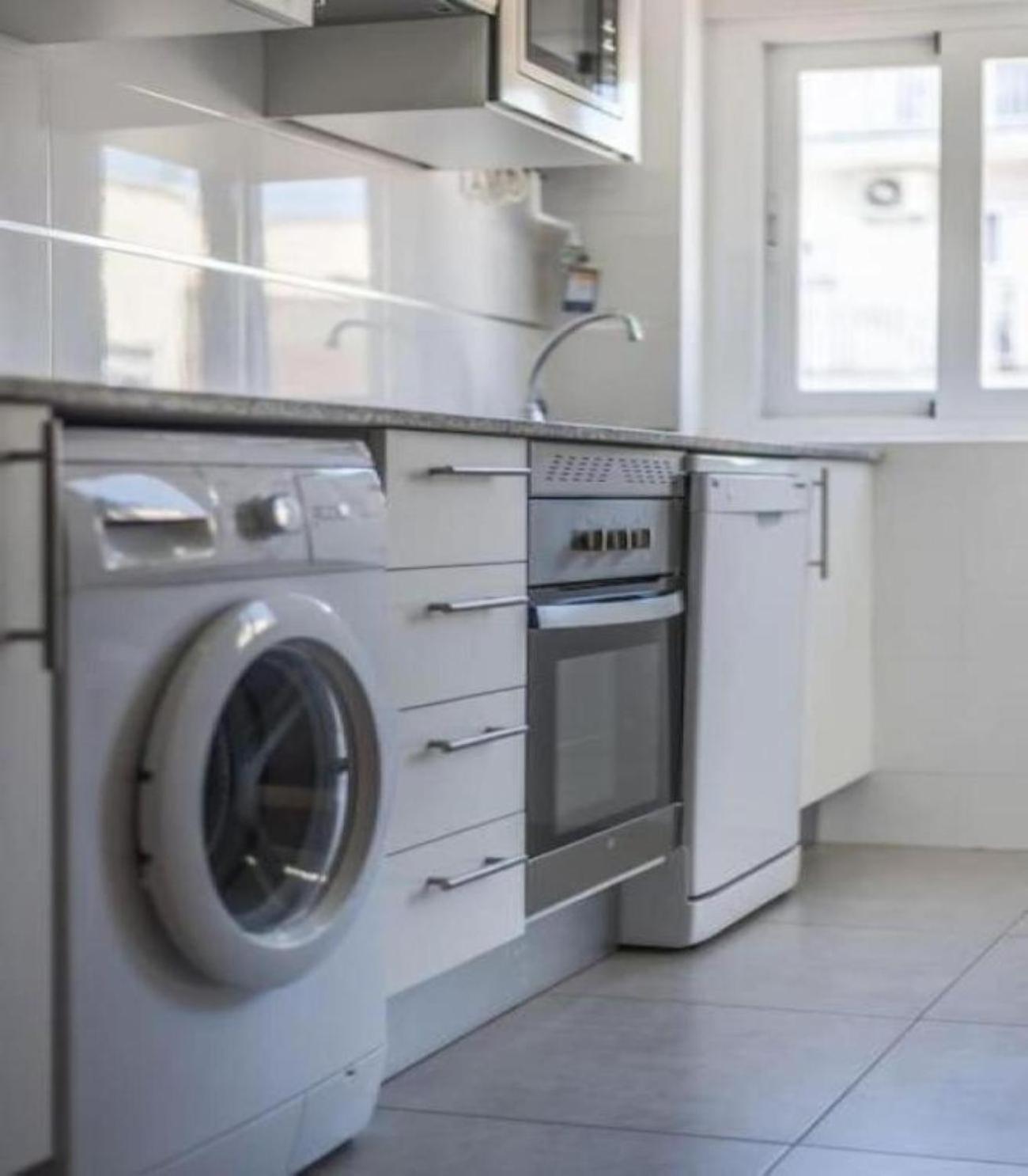 AH -Plaza de Ventas -Apartamento Tranquilo y Céntrico
