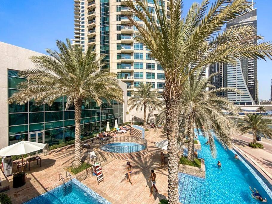 NEW LUX 1 BDR in Marina at Blakely Tower by CEG Group