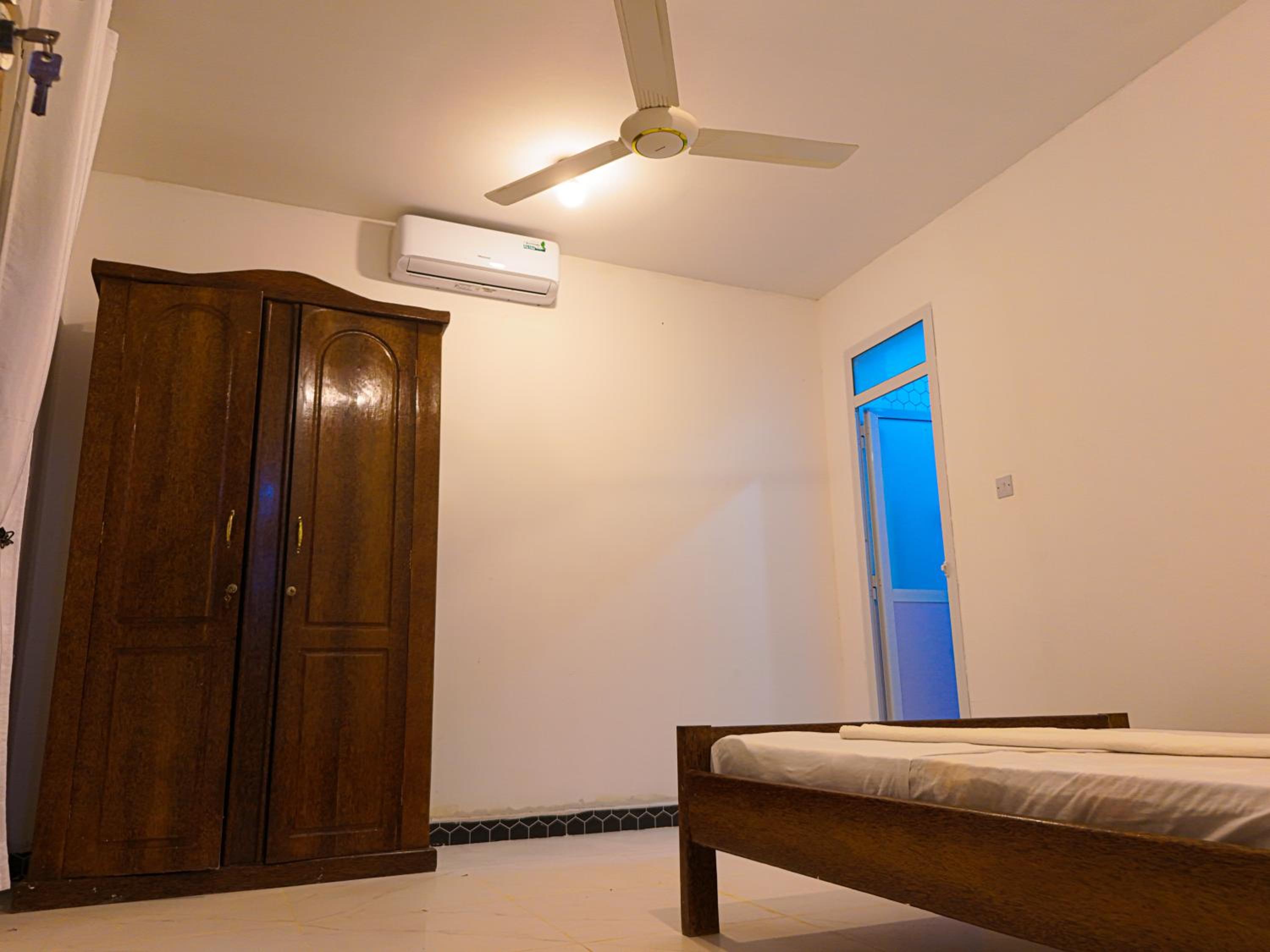 Beachfront 1BR Ocean-View & Free Airport Shuttle