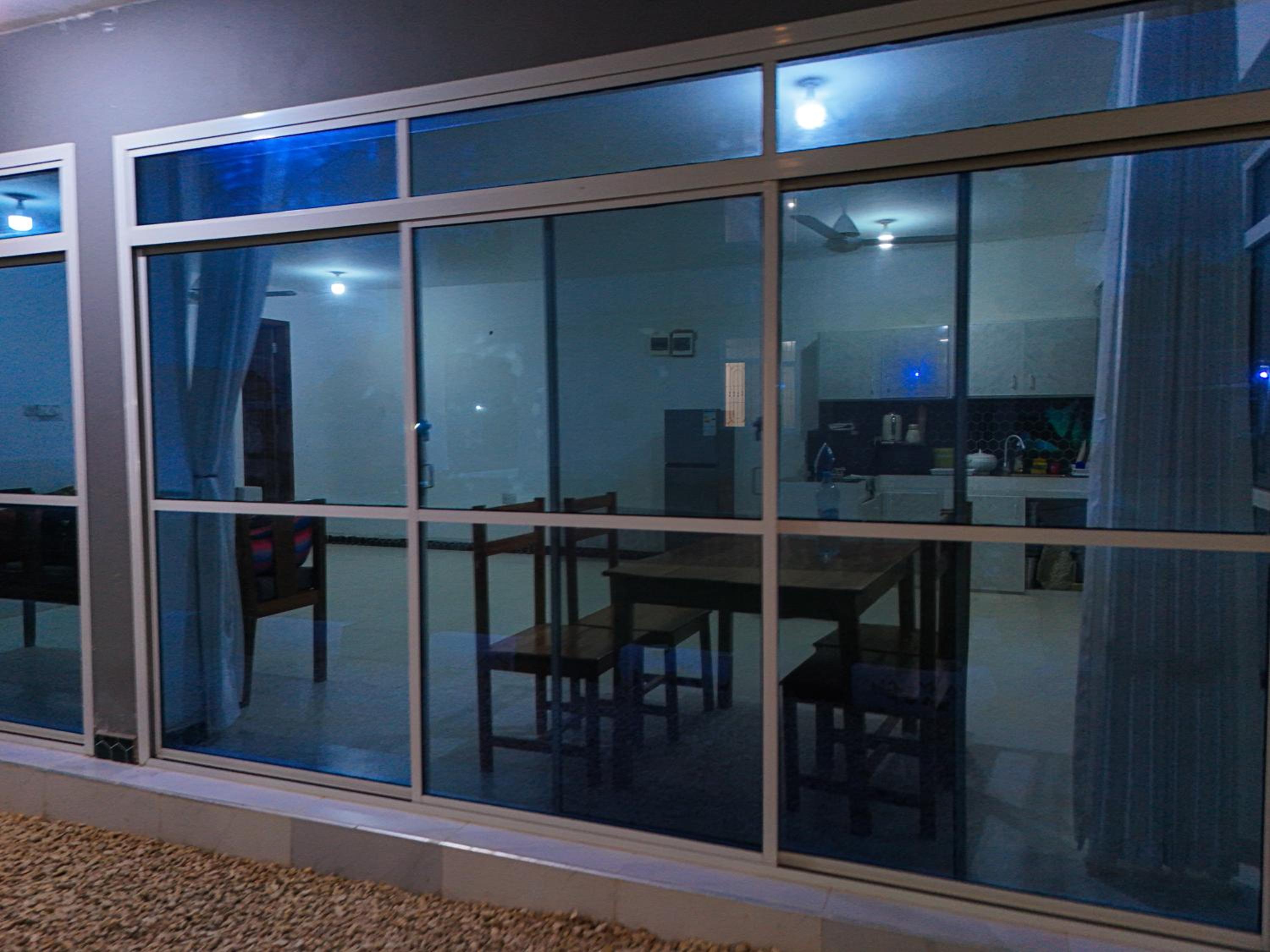 Beachfront 1BR Ocean-View & Free Airport Shuttle