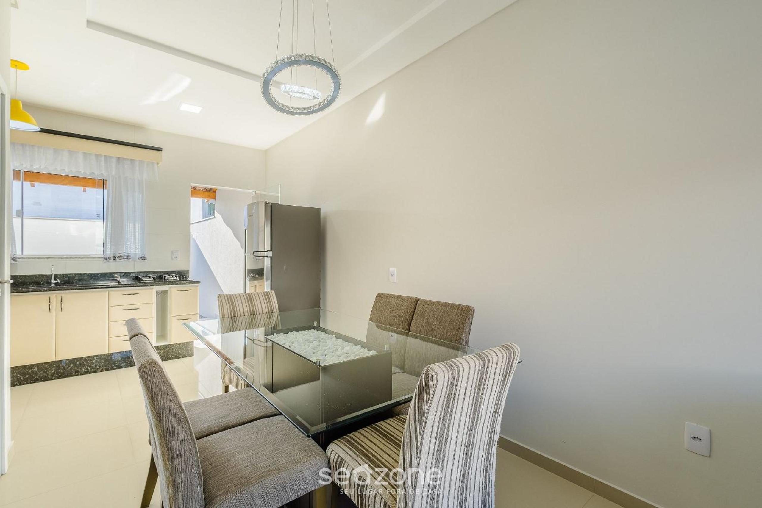 House with 2 Suites and Barbecue LRM0226