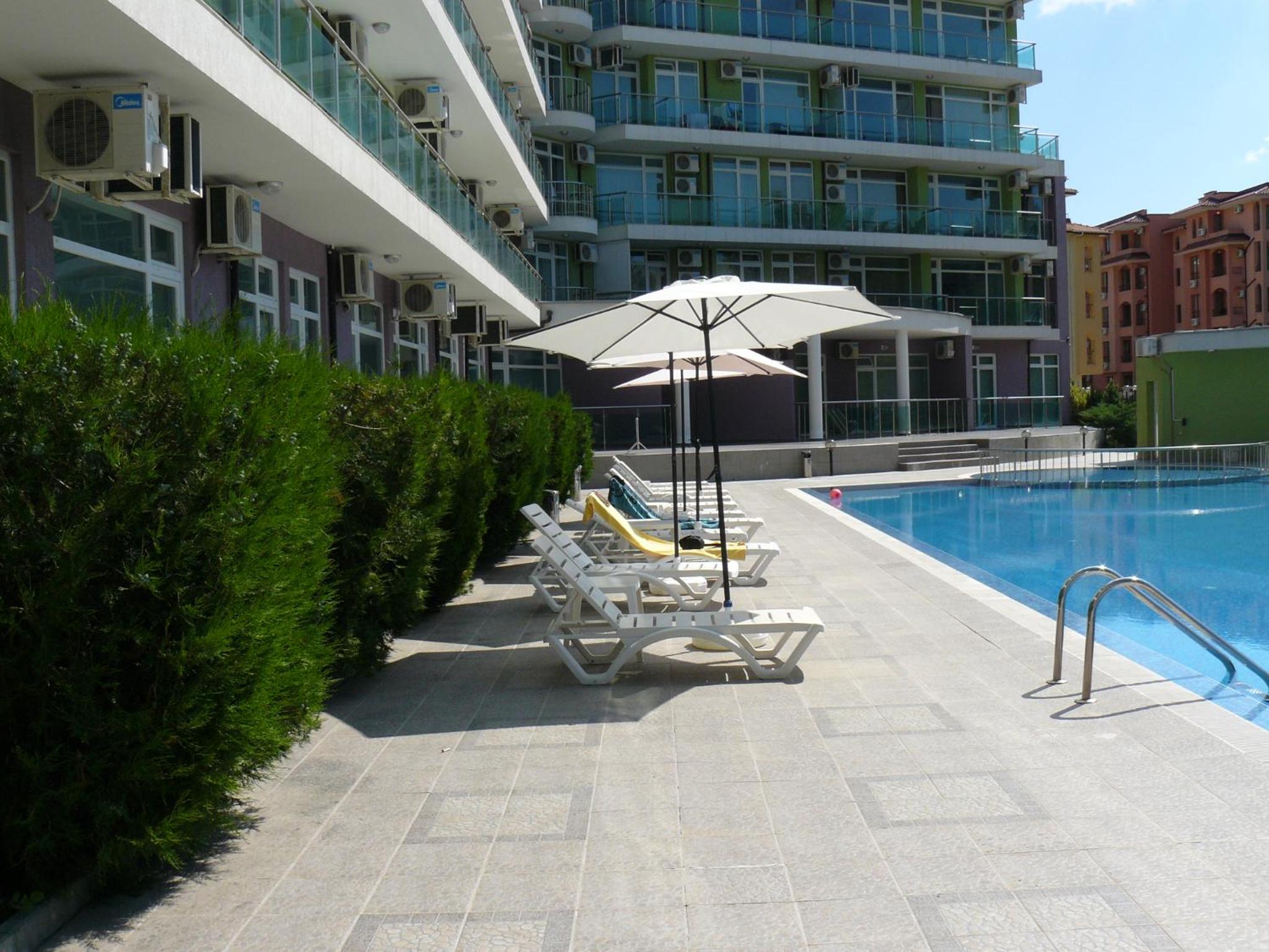 Photo 6