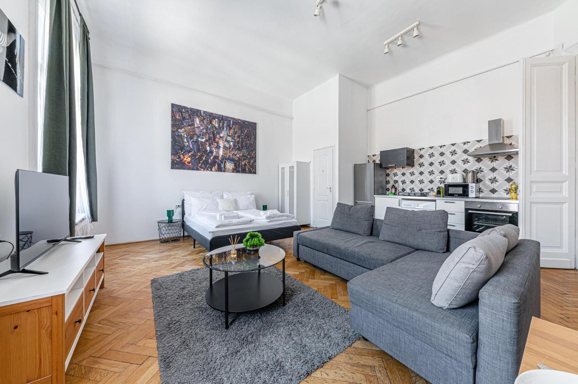 Wander Flat 2BR, Central Location by M2 Metro