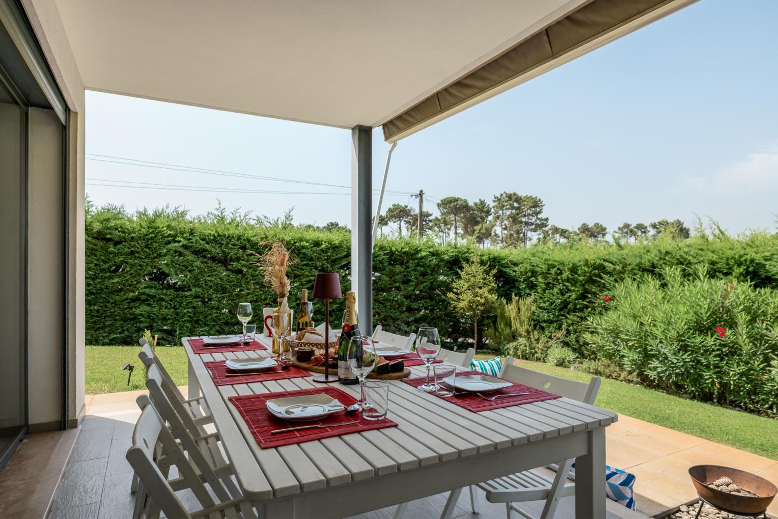 Sesimbra Luxury Villa- Pool, garden, total privacy