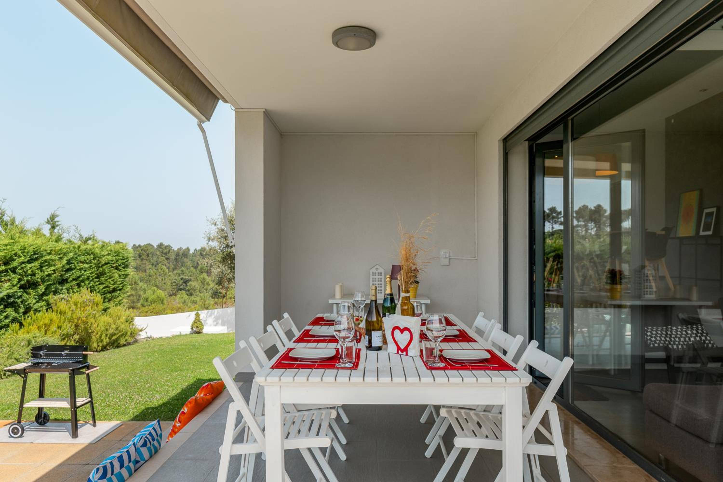 Sesimbra Luxury Villa- Pool, garden, total privacy