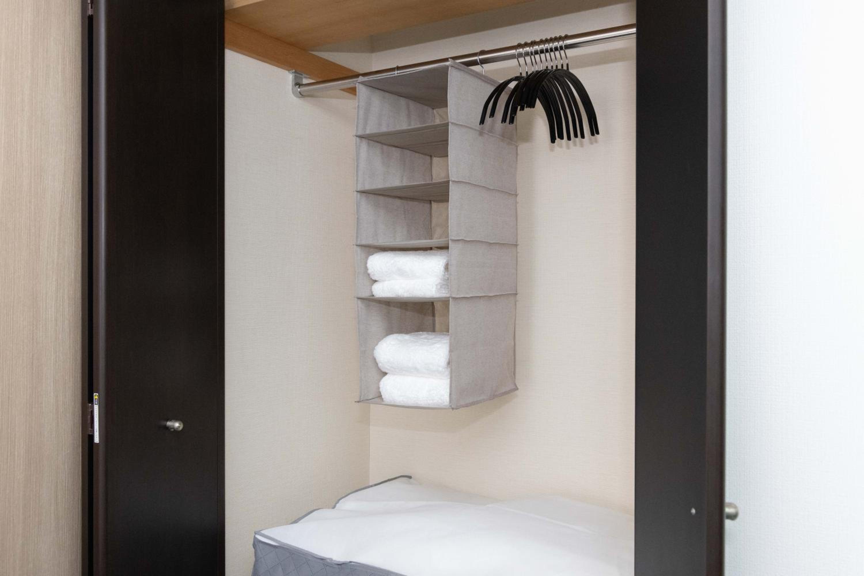 Rintow Nagoya Takaoka Stay
