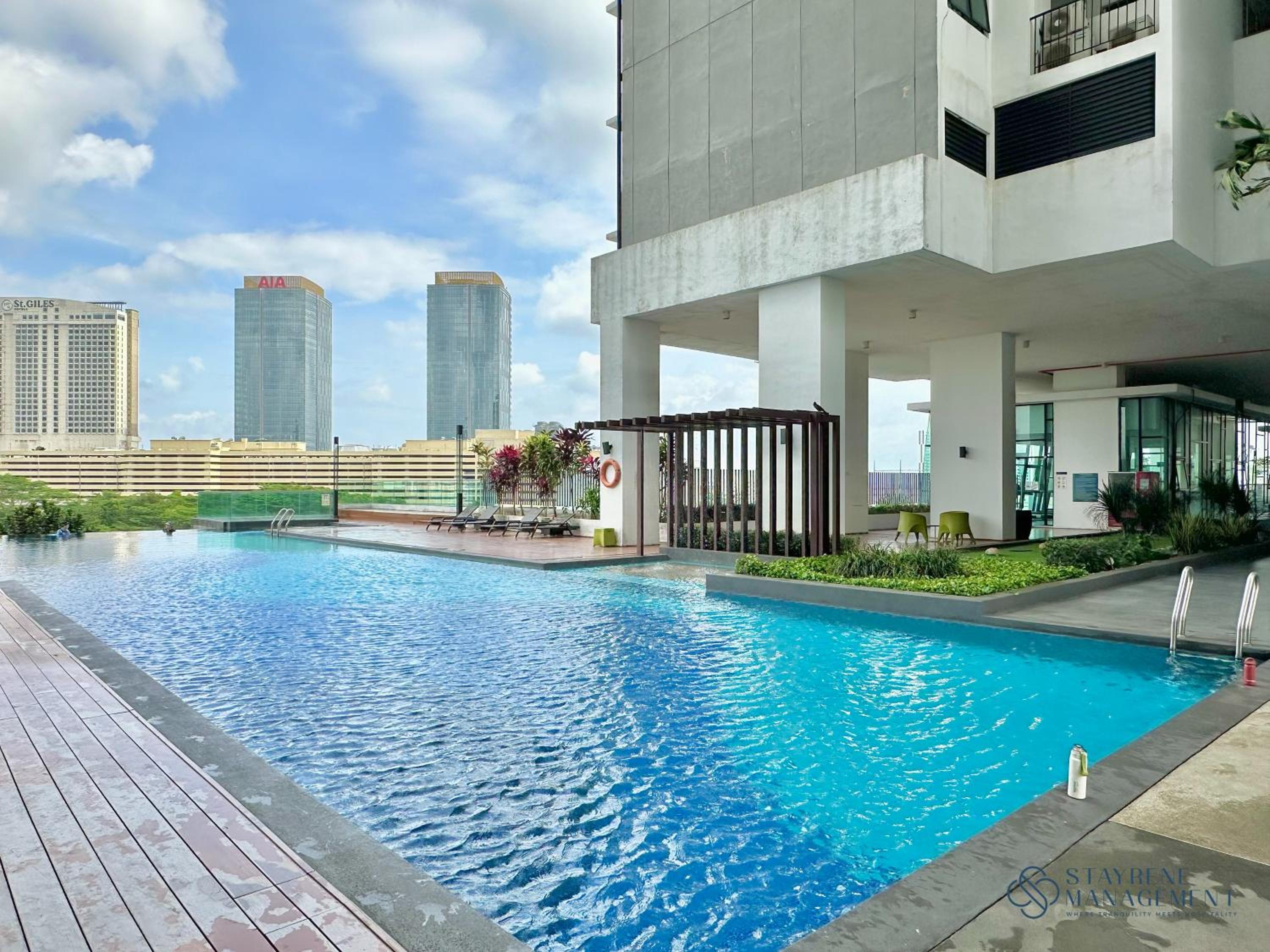 Southkey Mosaic Midvalley JB by Stayrene