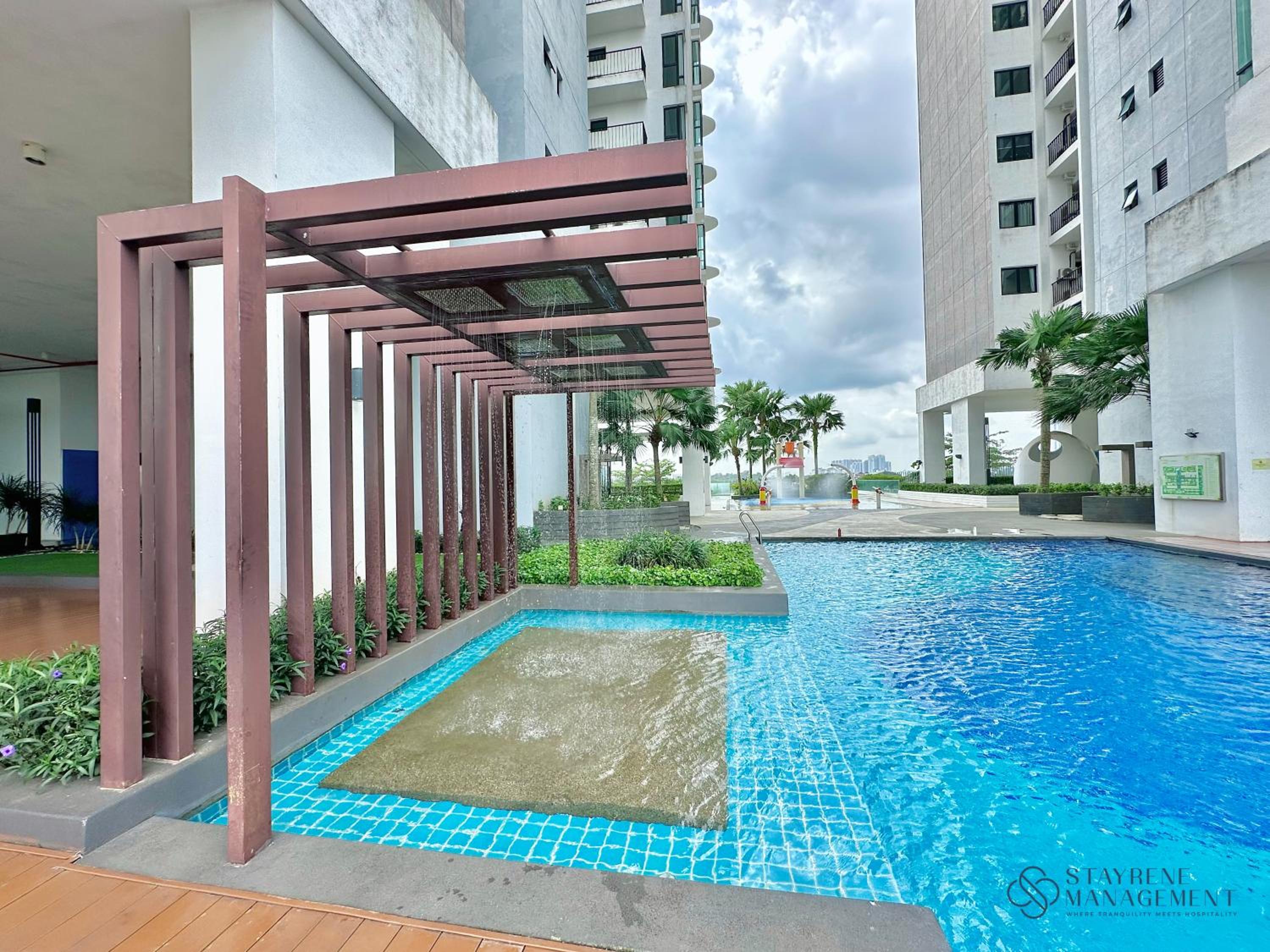 Southkey Mosaic Midvalley JB by Stayrene