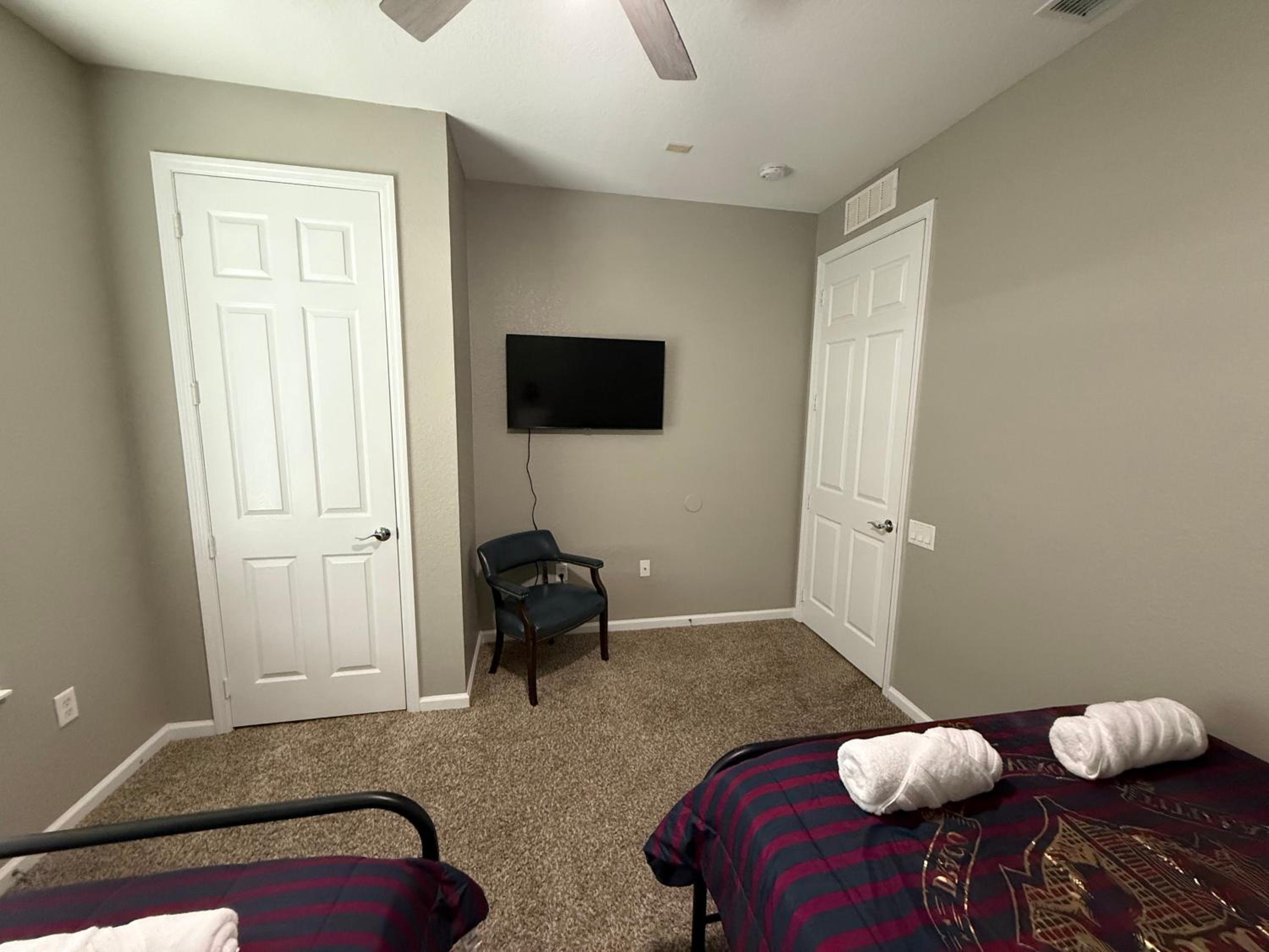 Harry Potter Themed Luxury Condo at Vista Cay Resort in front of Epic, near Universal, Sea World and Convention Center
