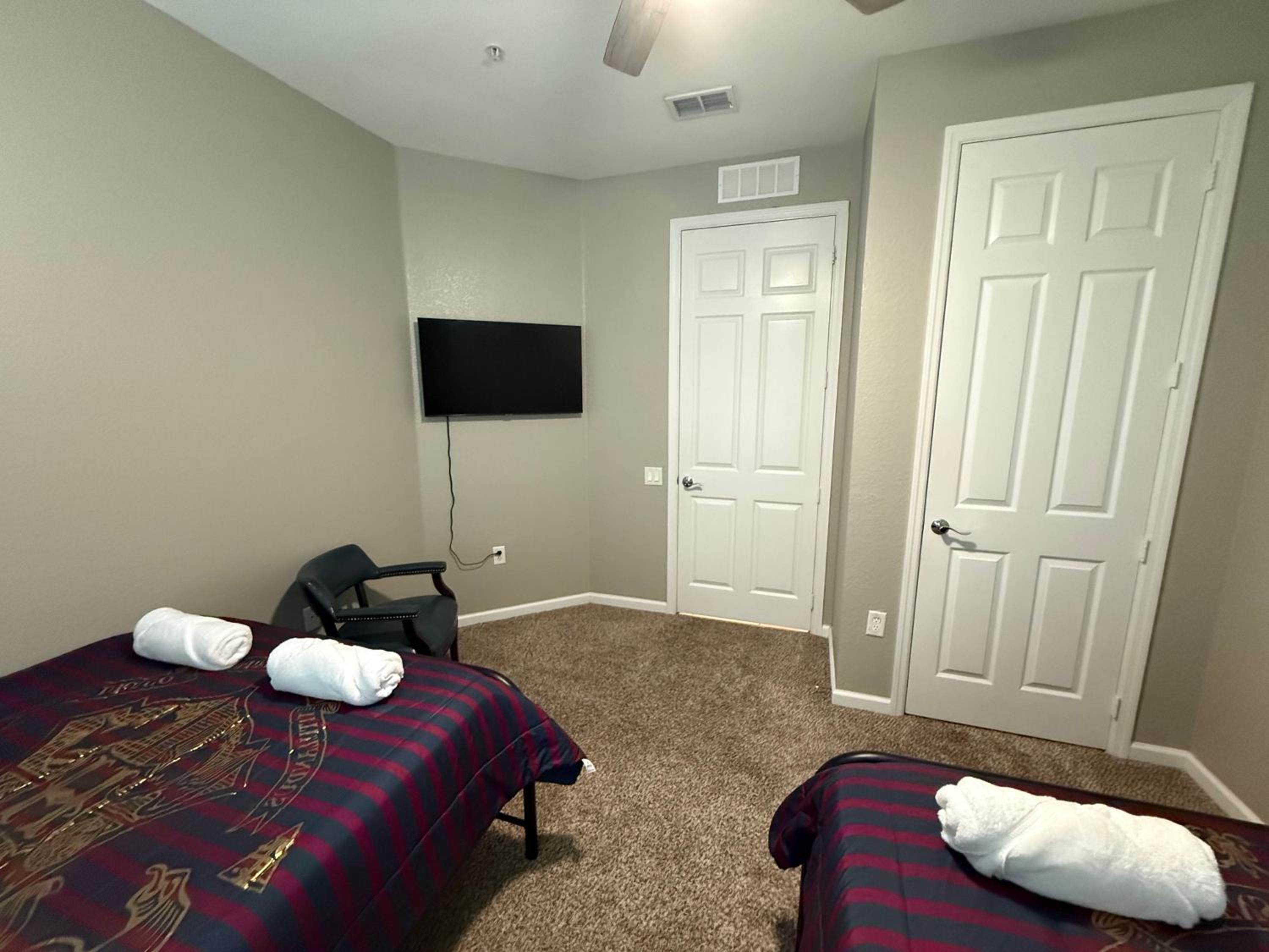 Harry Potter Themed Luxury Condo at Vista Cay Resort in front of Epic, near Universal, Sea World and Convention Center