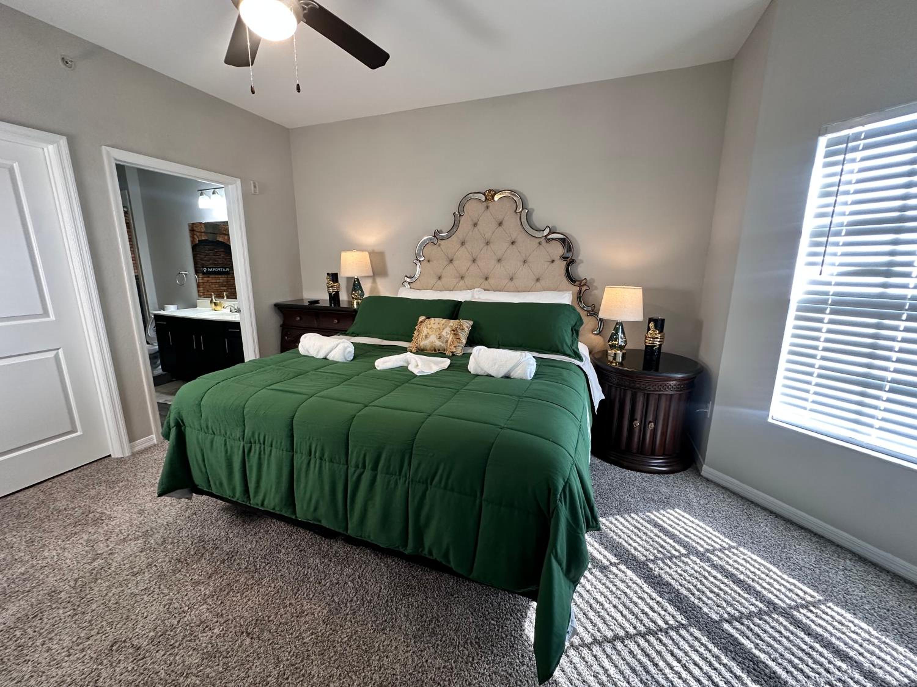 Harry Potter Themed Luxury Condo at Vista Cay Resort in front of Epic, near Universal, Sea World and Convention Center
