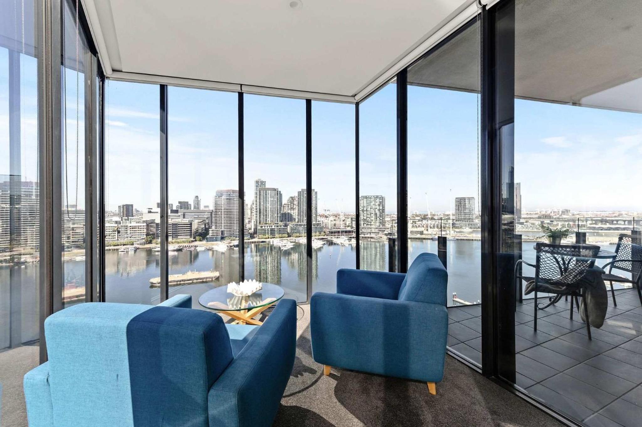 Docklands Harbour View 3BR with Free Parking
