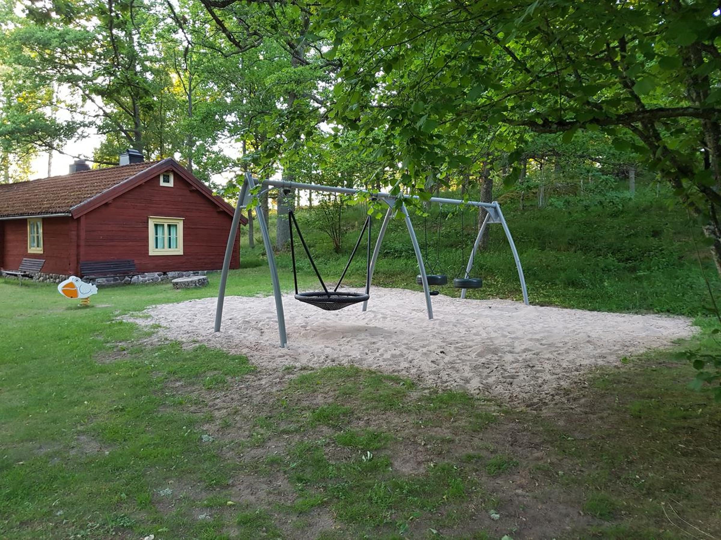 Photo 8