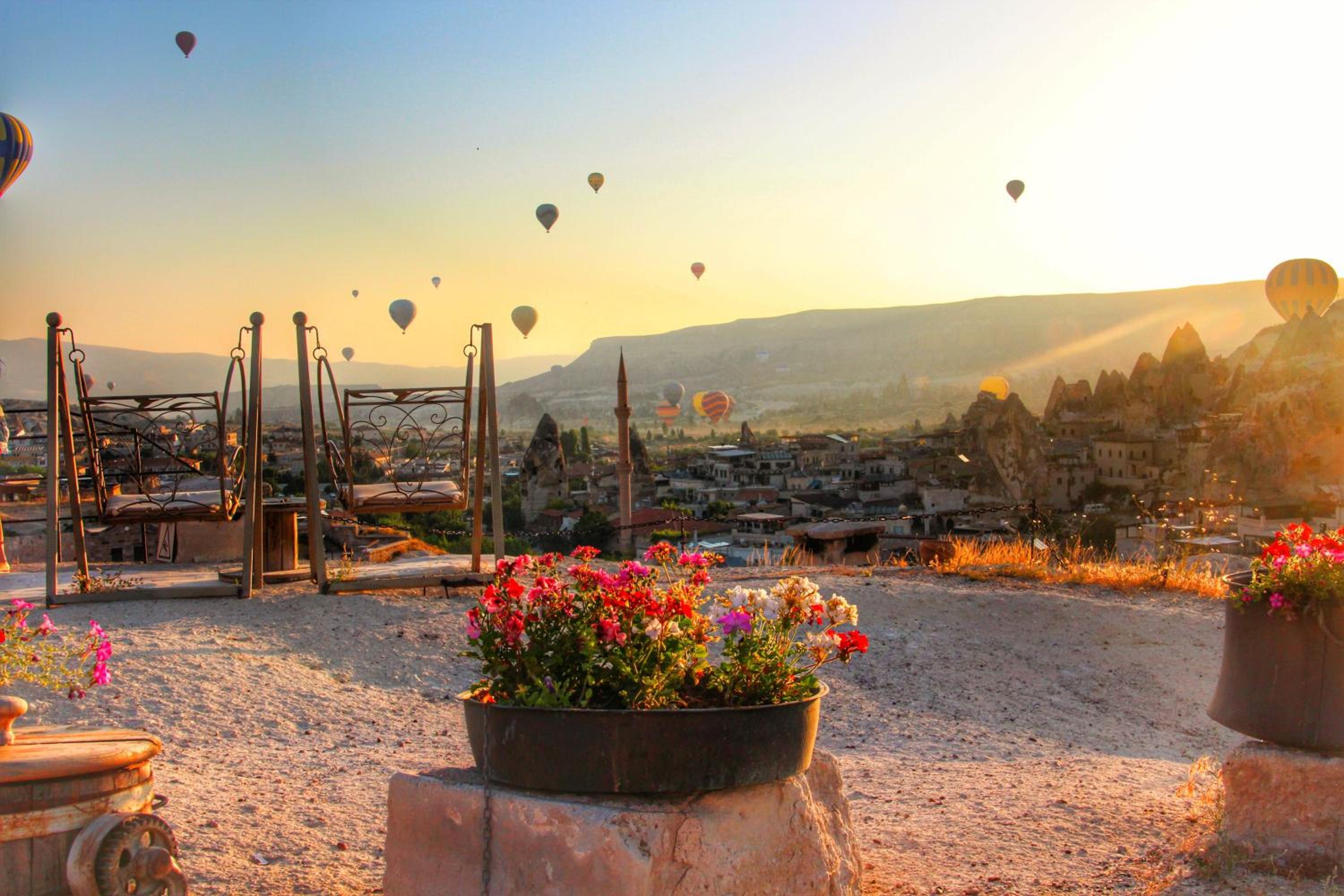 Traveller's Cave Hotel - Image 64