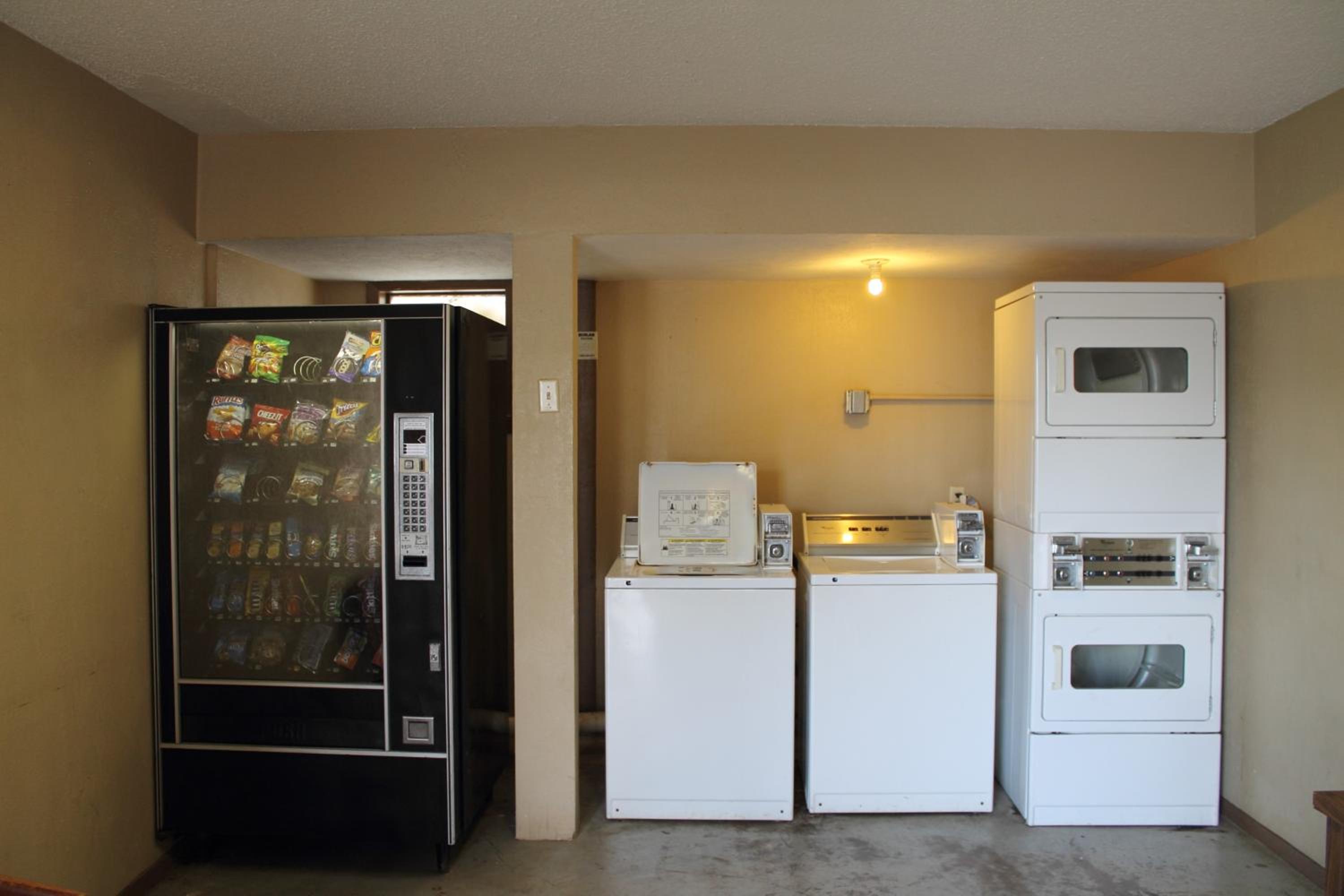 Continental Inn and Suites Nacogdoches TX SFA University Downtown