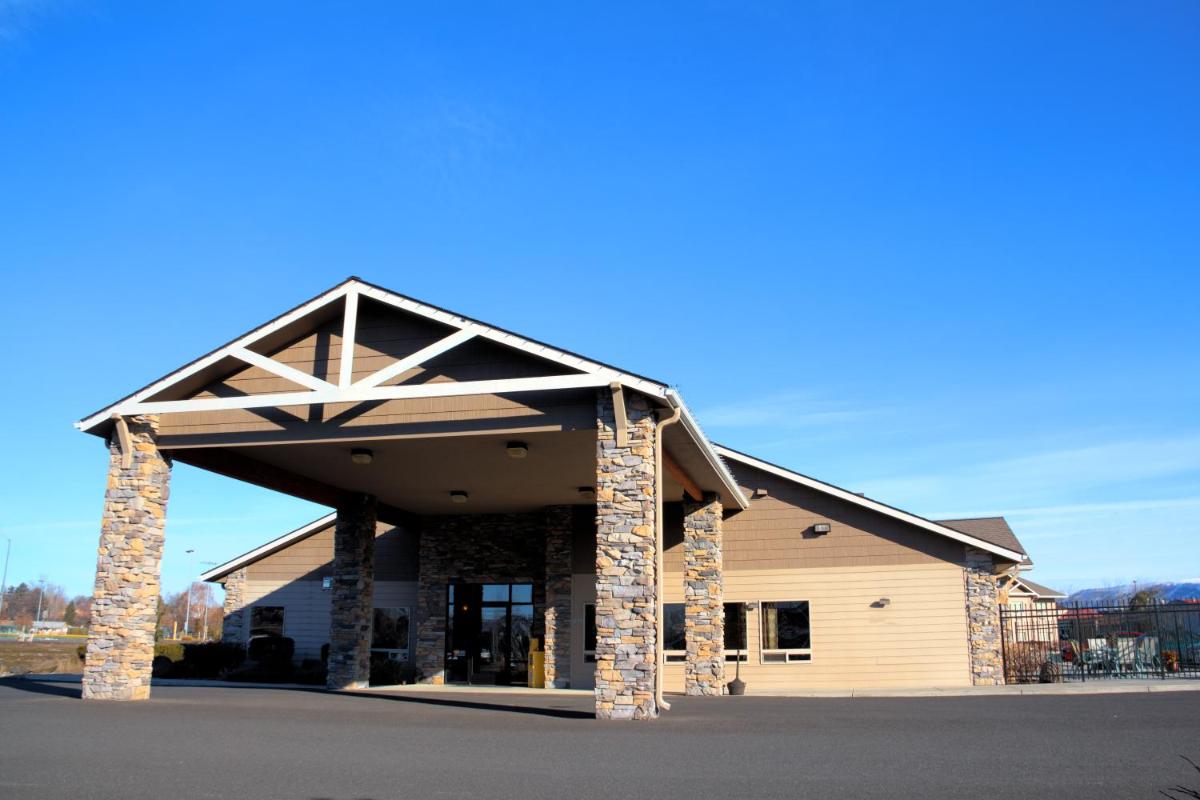 hotel building
