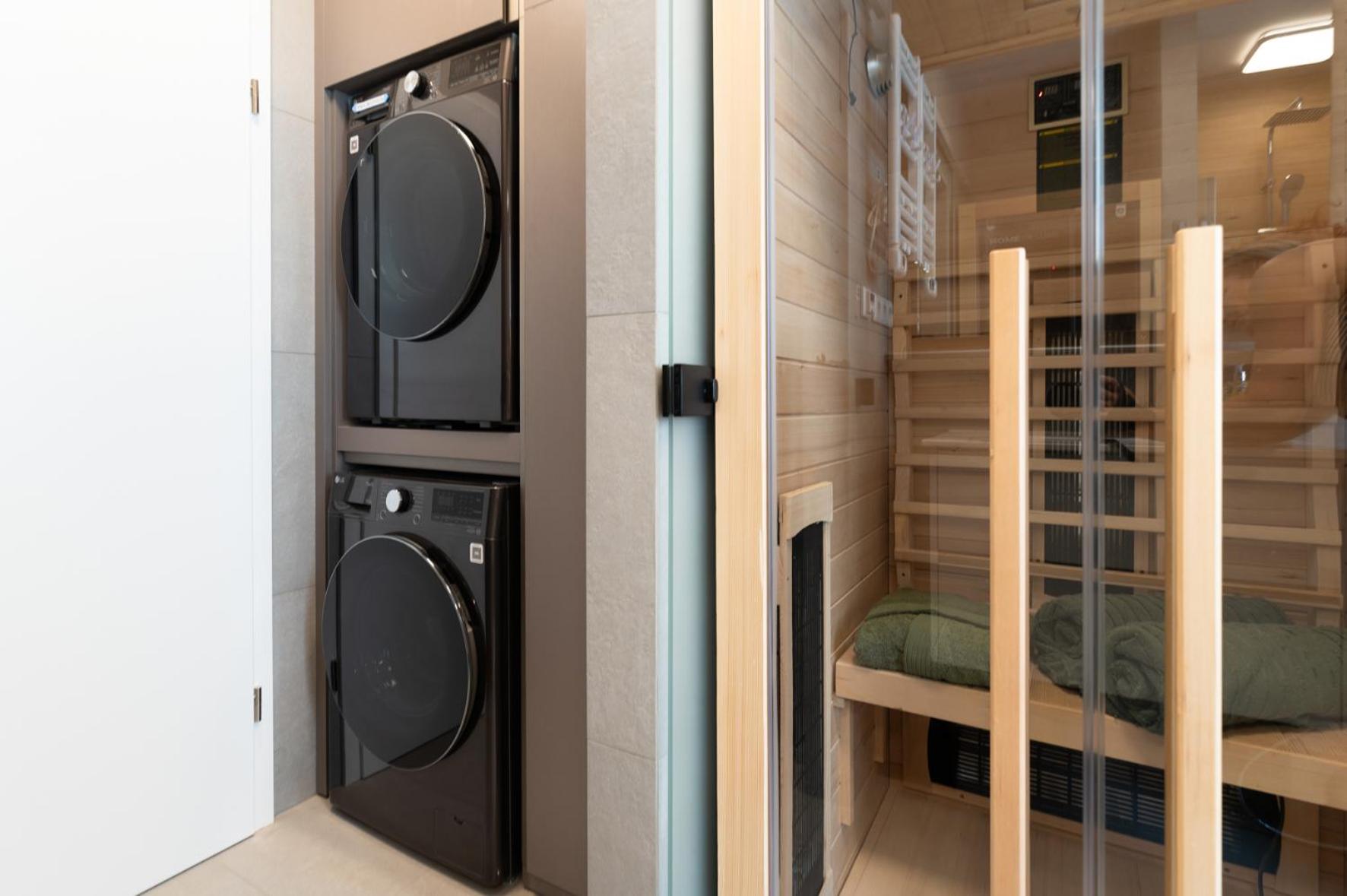 HOUSE 756 MAINZ - DESIGN-FERIENHAUS, 4 Schlafzimmer, 3 Bäder, SAUNA & Kamin