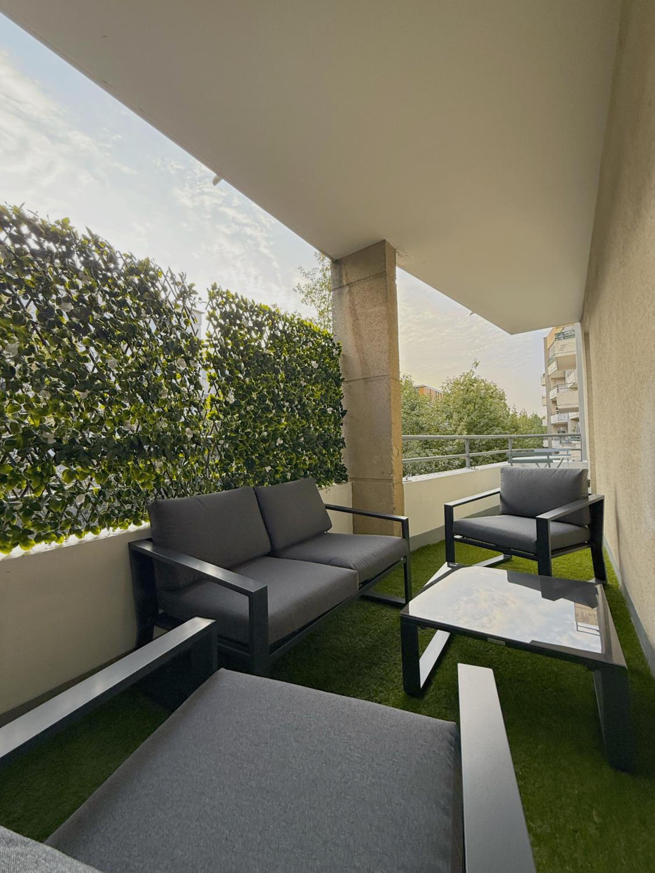 Escapade du Stade BY UTA HOUSE