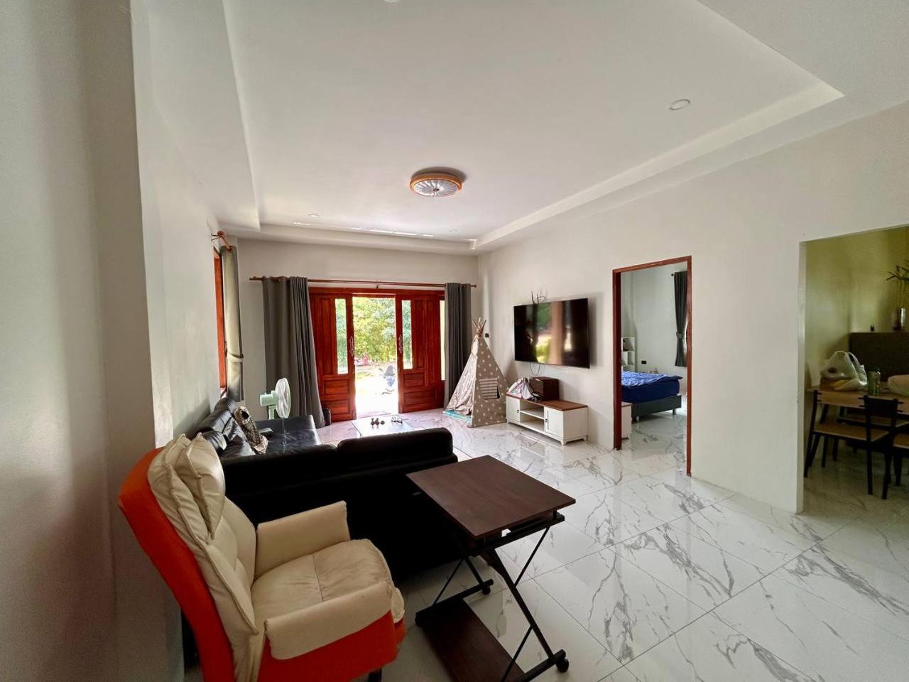 Spacious 2BR Mint house