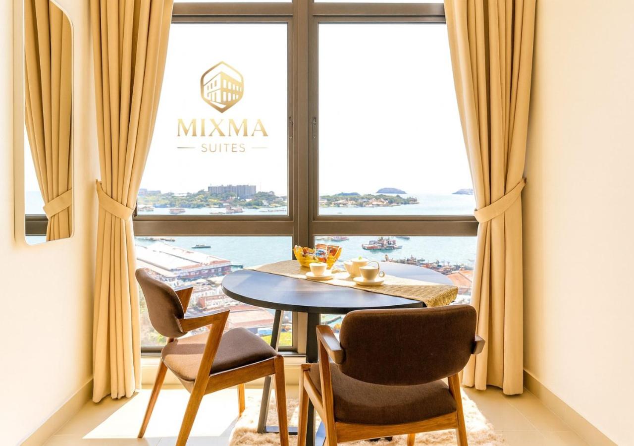 Panoramic Seaview KK City The Shore at Mixma Suites