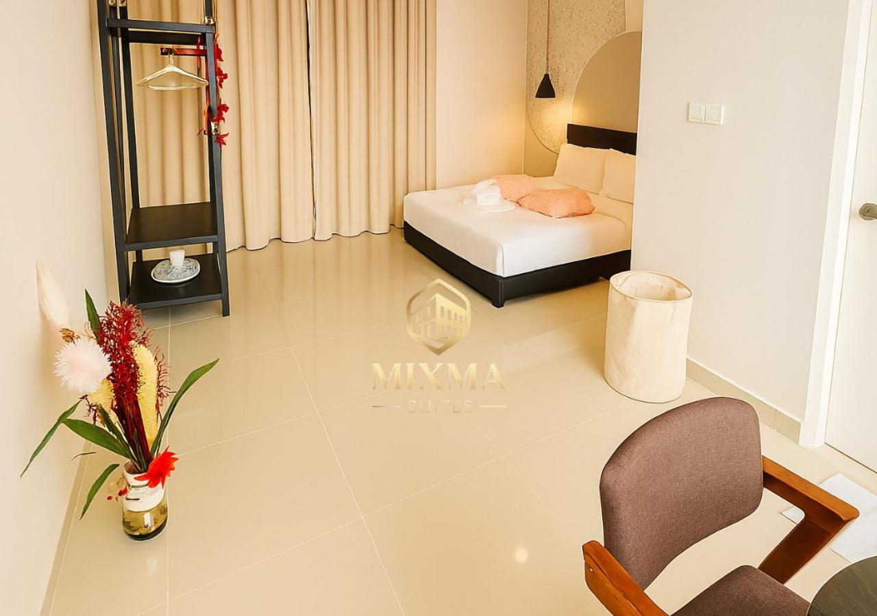 Panoramic Seaview KK City The Shore at Mixma Suites