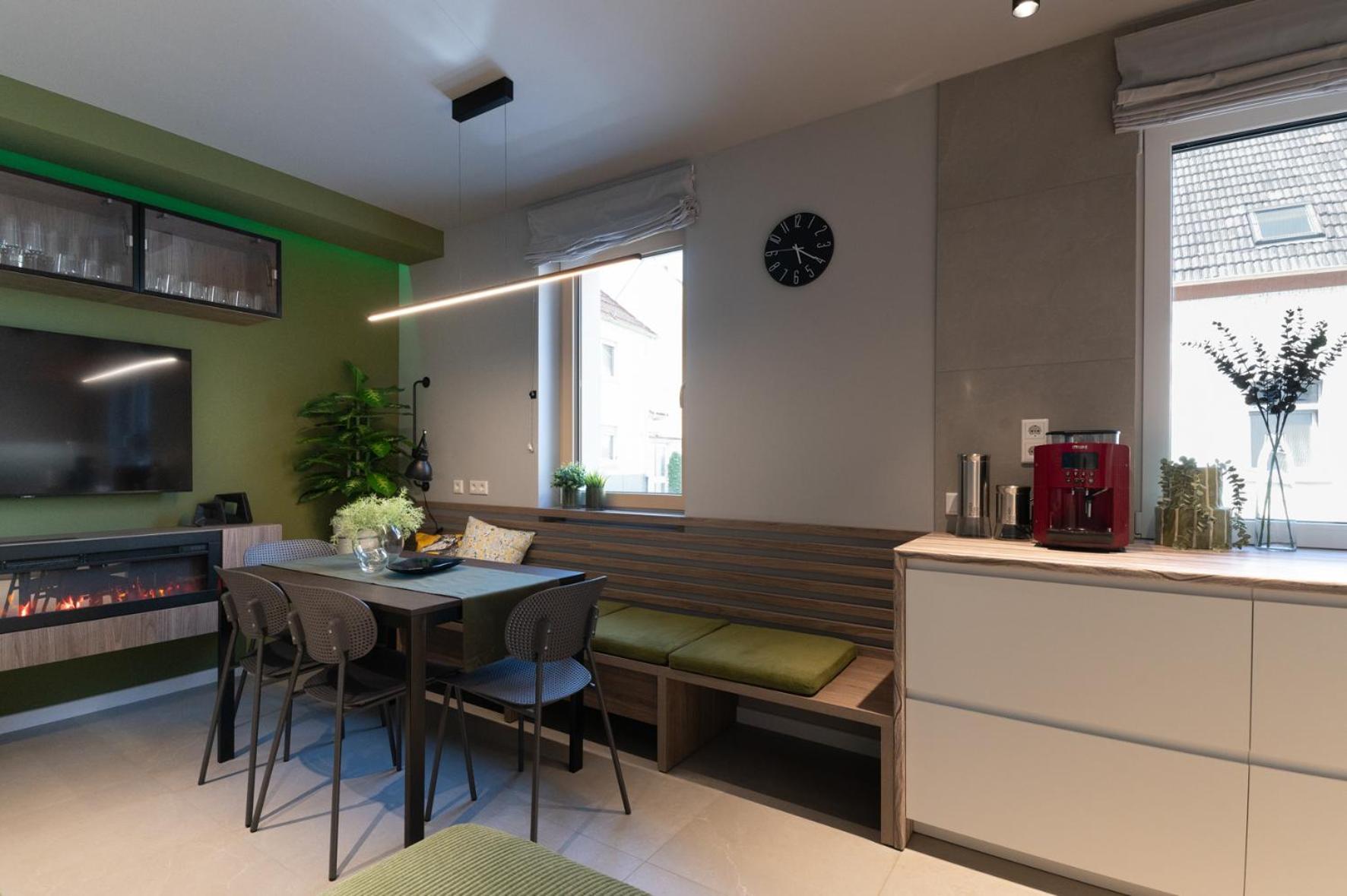 HOUSE 756 MAINZ - DESIGN-FERIENHAUS, 4 Schlafzimmer, 3 Bäder, SAUNA & Kamin