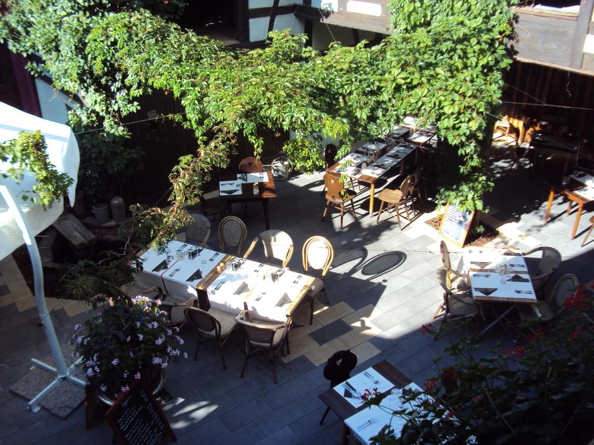 outdoor BBQ area