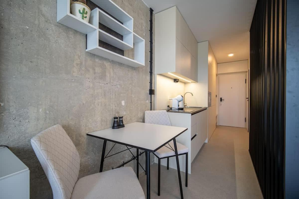 Pohodlný apartmán - pri centre s balkónom
