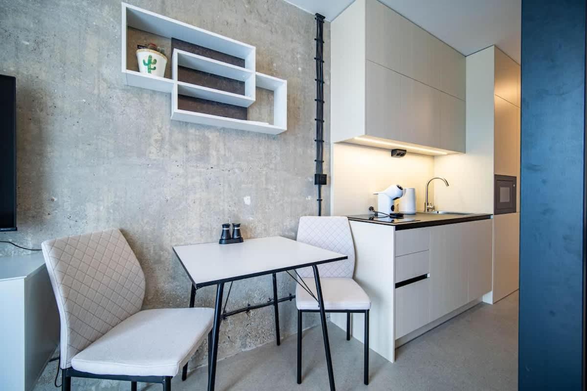 Pohodlný apartmán - pri centre s balkónom