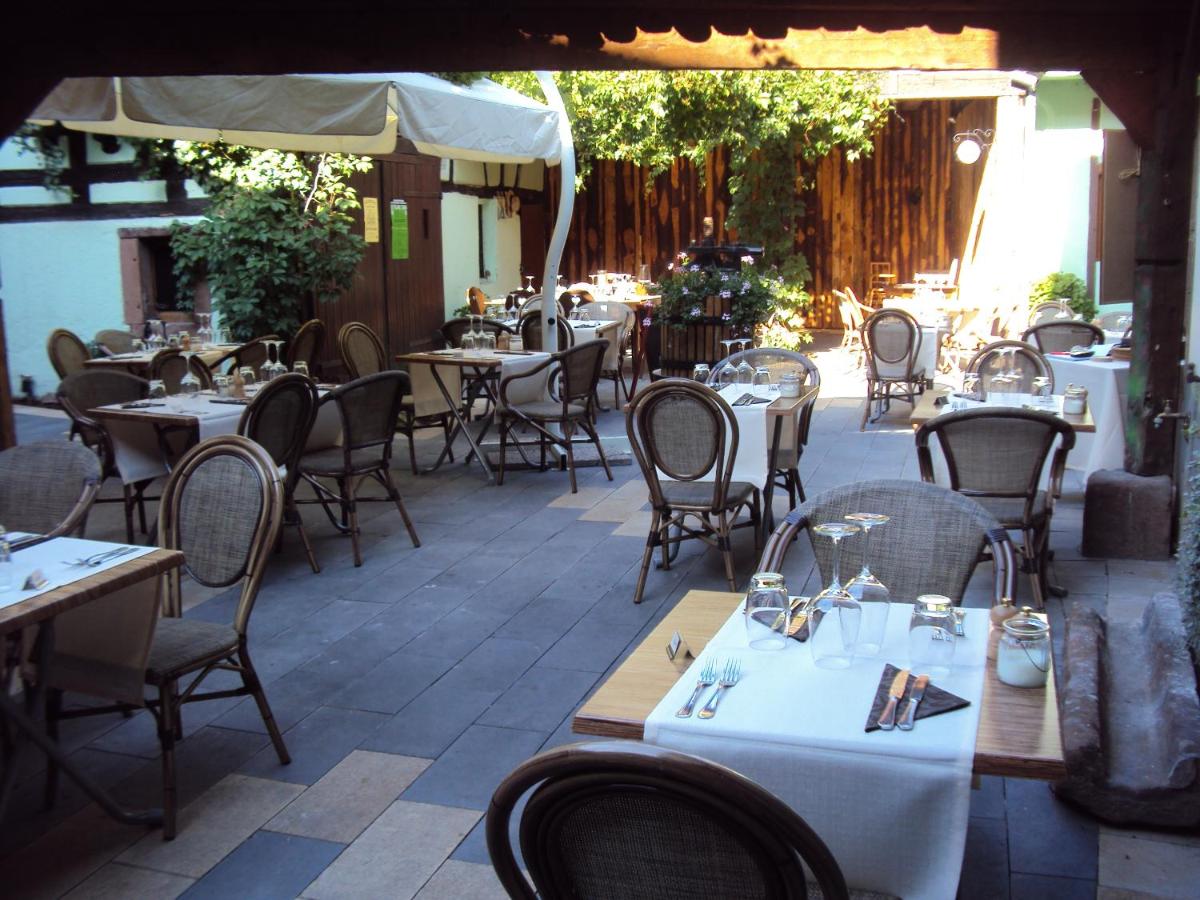 restaurant