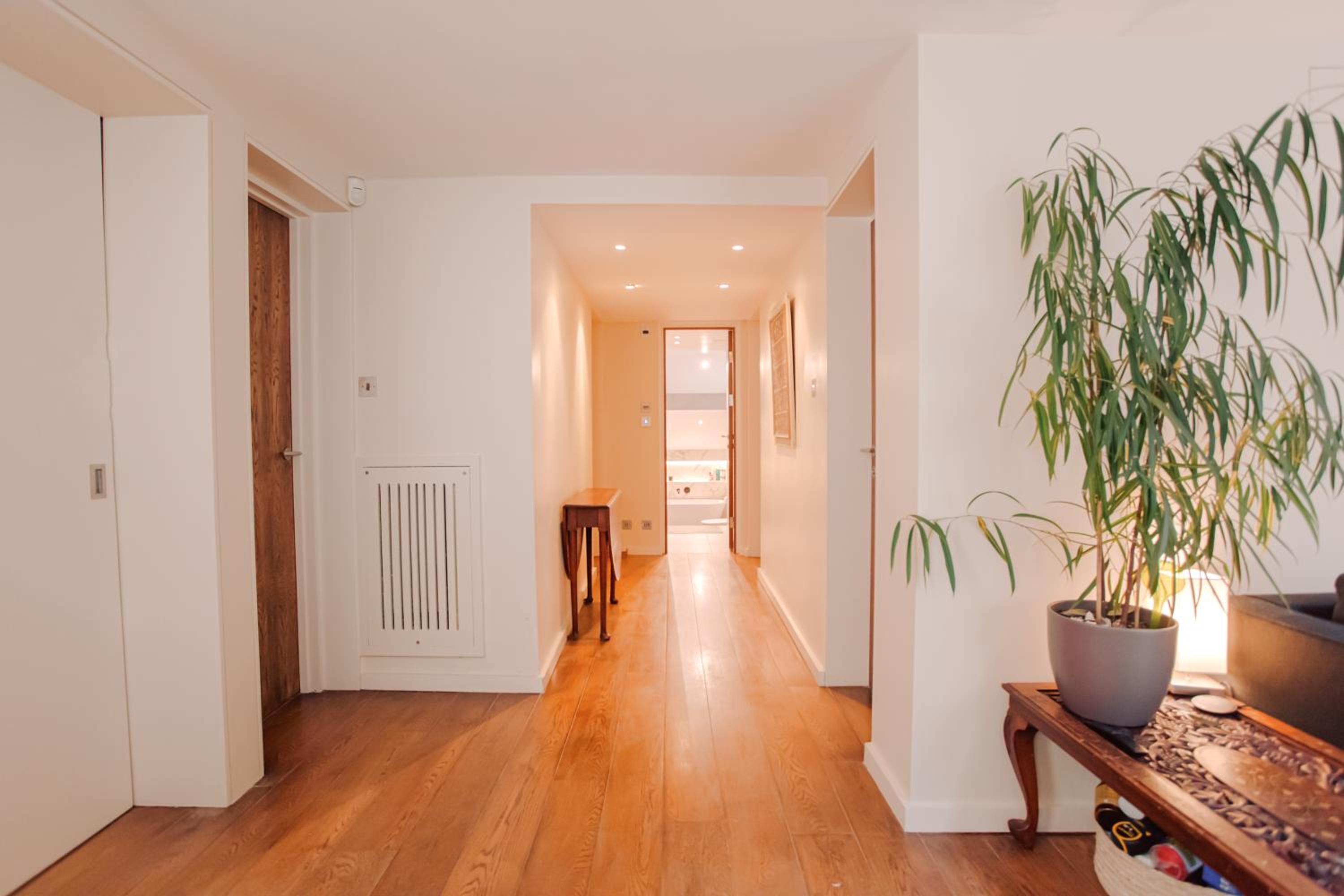 3-Bedroom Maisonette with Large Double Living Room