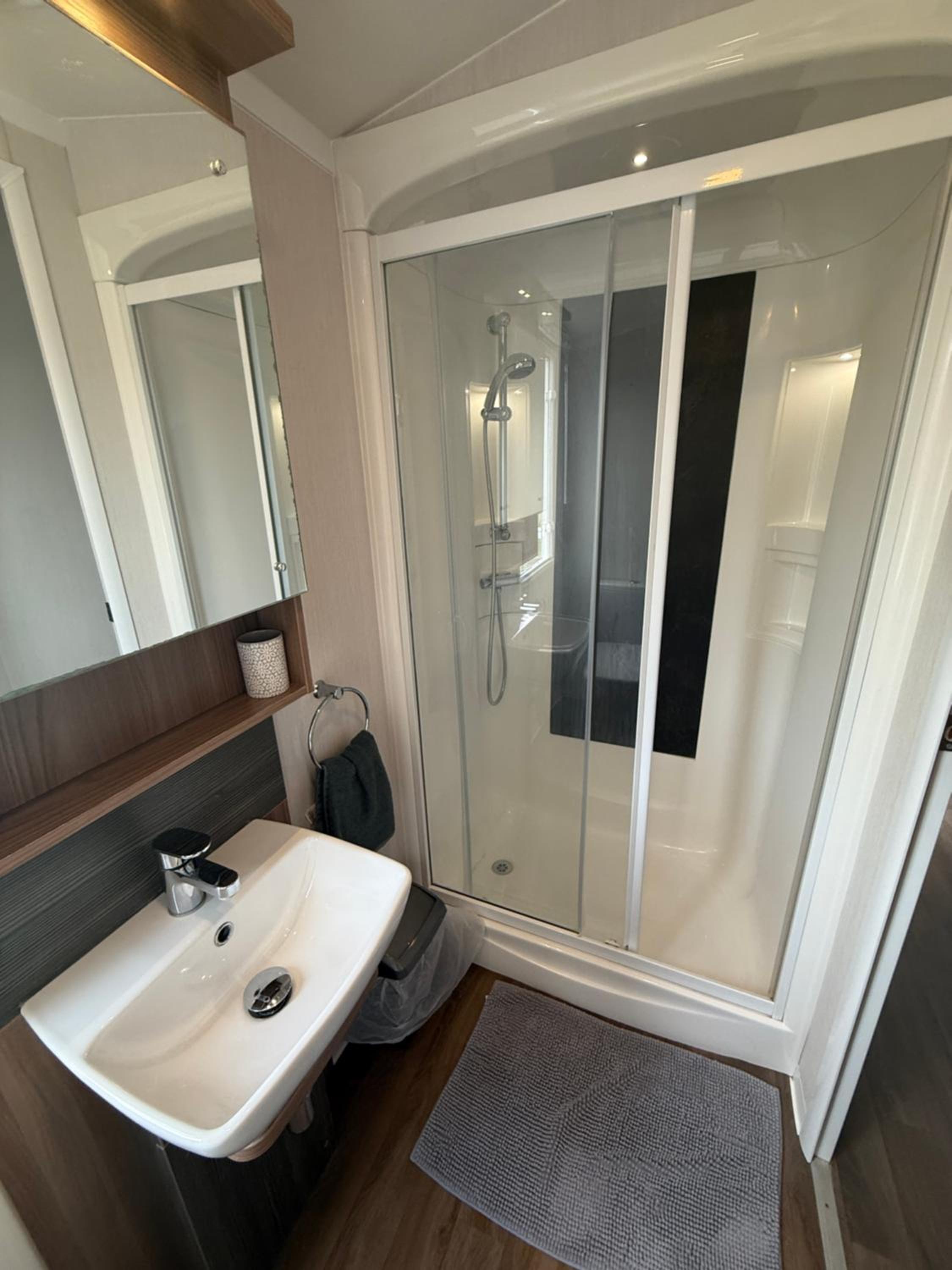 Affordable and Luxurious at Tattershall Lakes