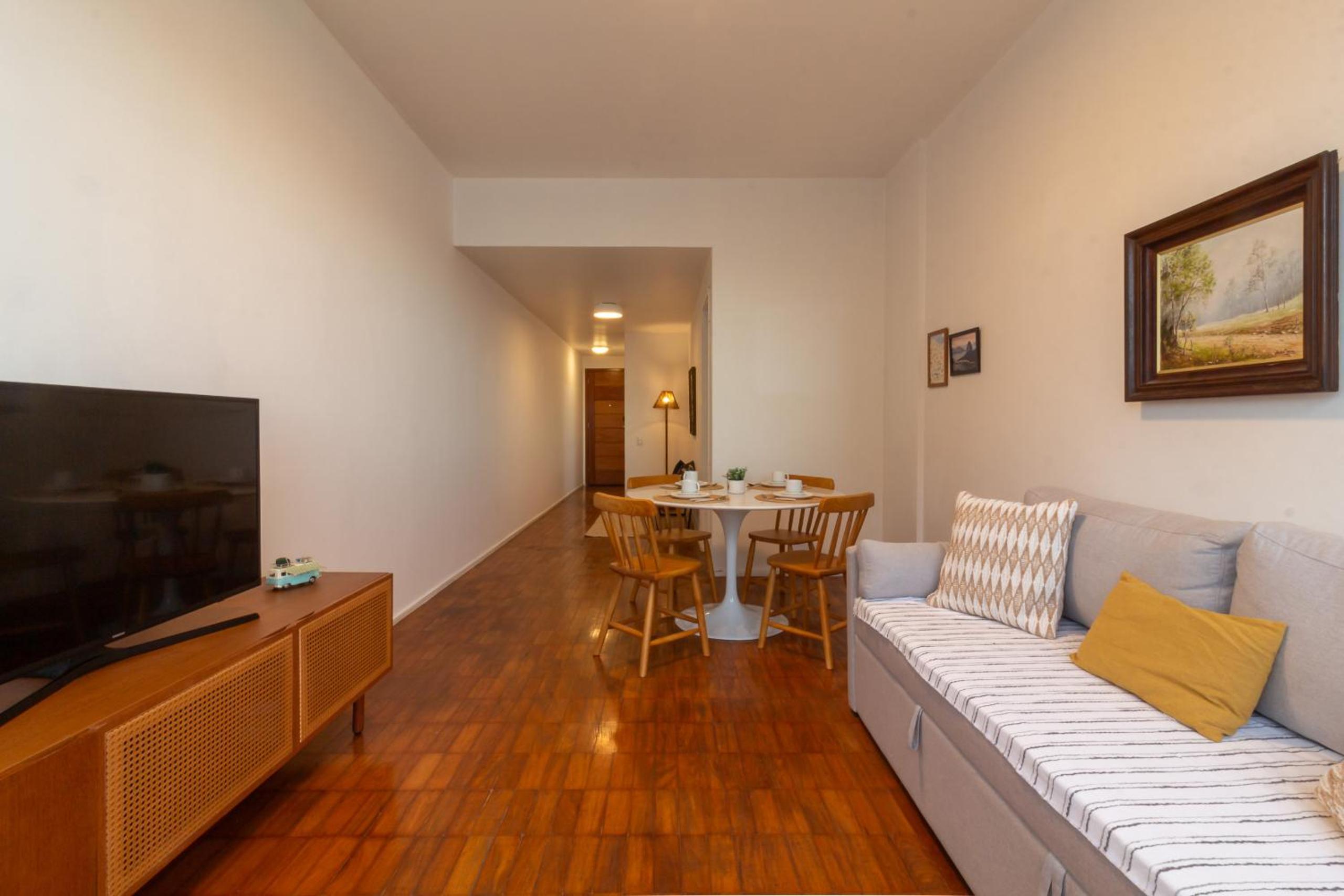 5 minutos da praia do Leme - GS1102