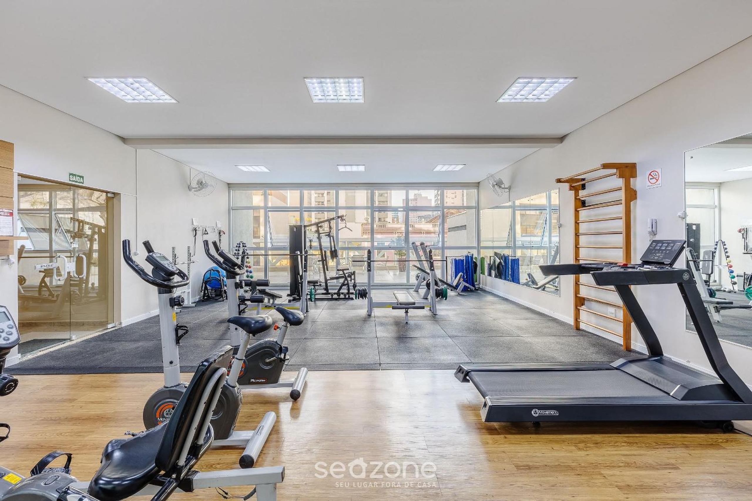 Studio in Condominium with Pool and Gym NWC1510