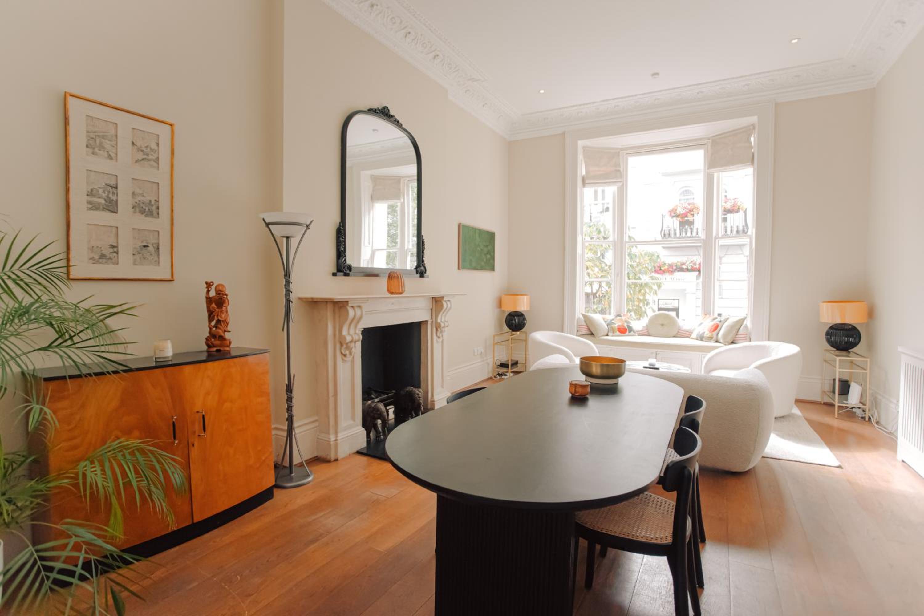 3-Bedroom Maisonette with Large Double Living Room