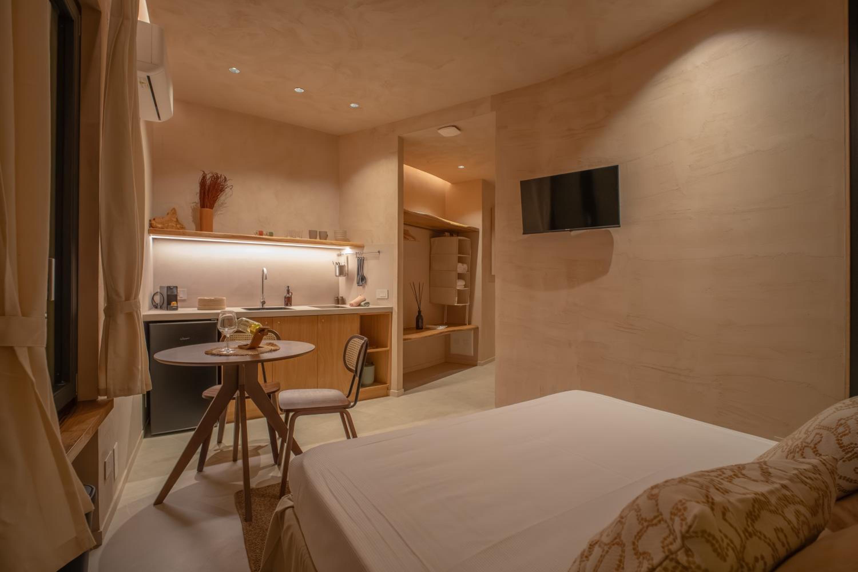 Essenza Boutique Apartments