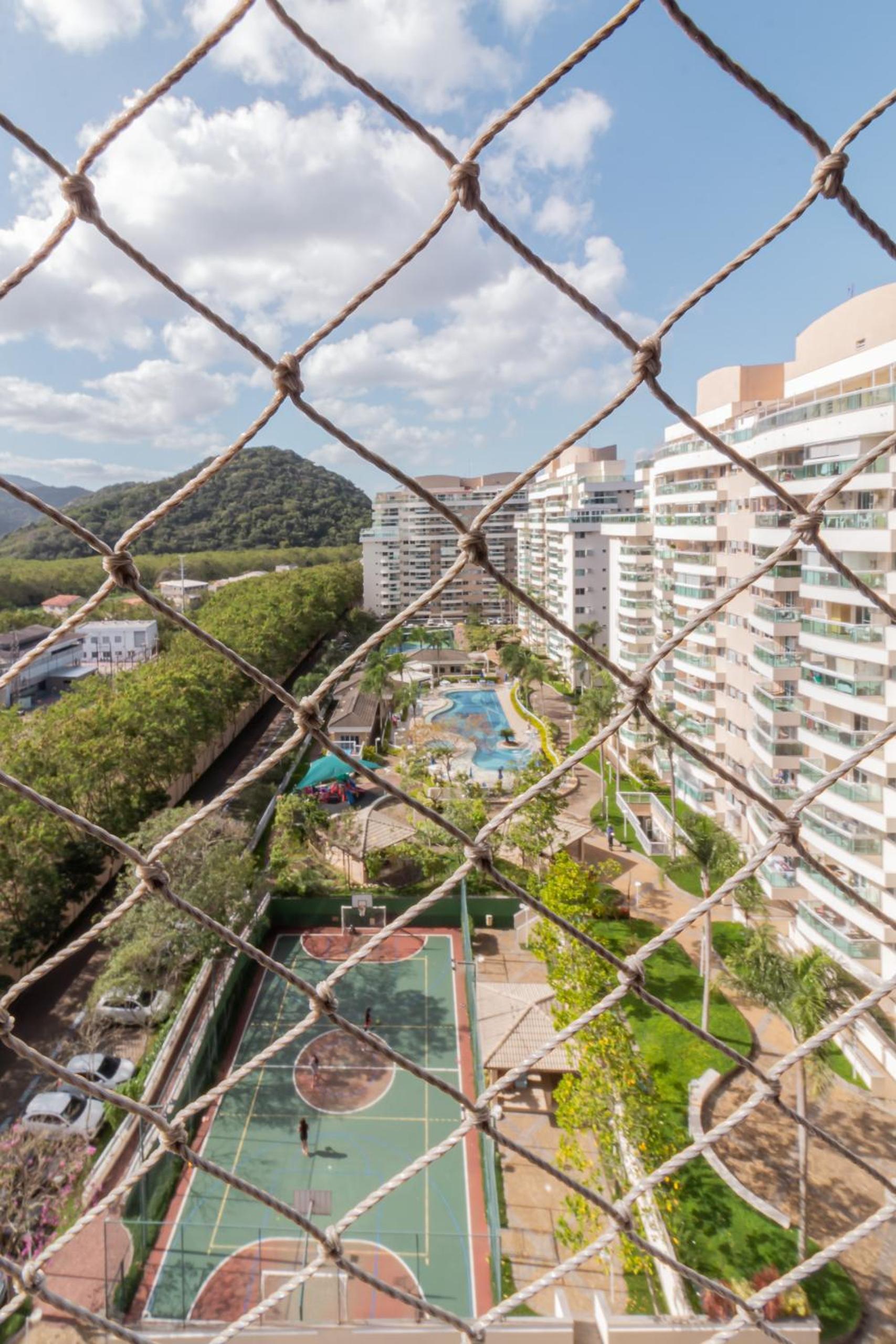 Apartamento com varanda no Recreio - SA907