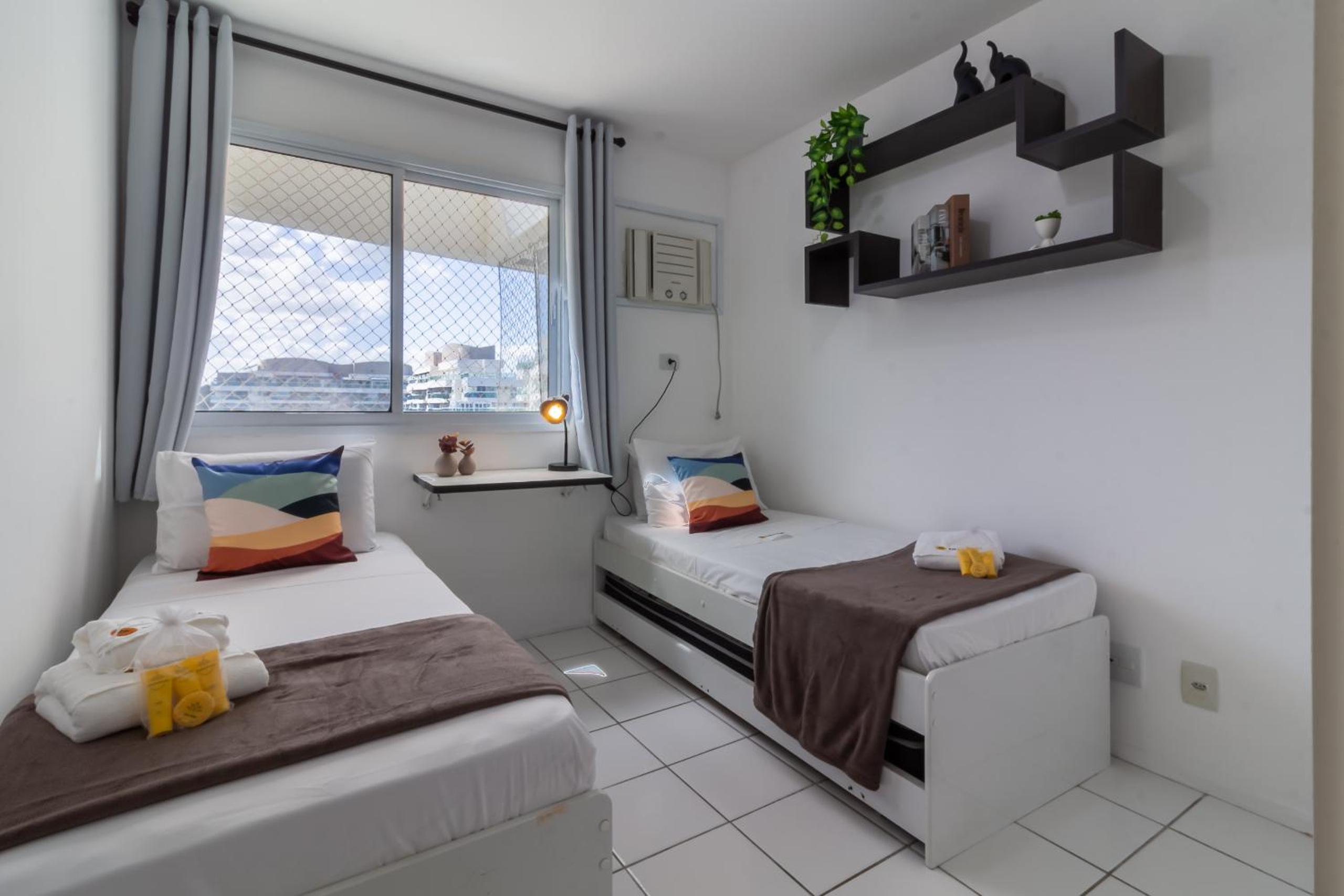 Apartamento com varanda no Recreio - SA907