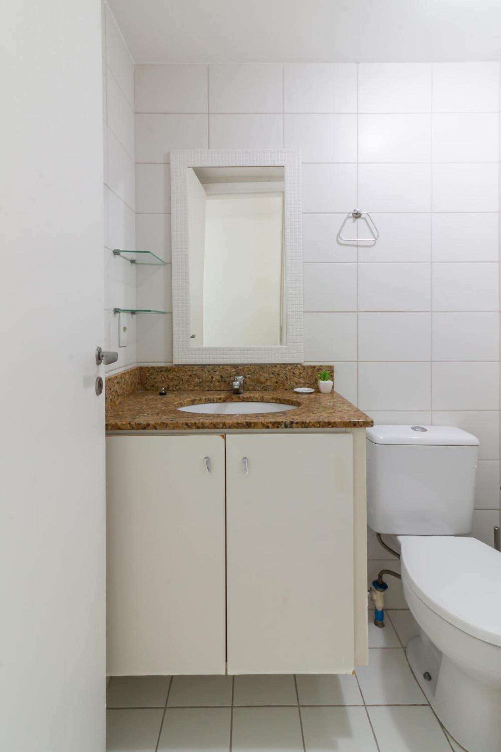 Apartamento com varanda no Recreio - SA907