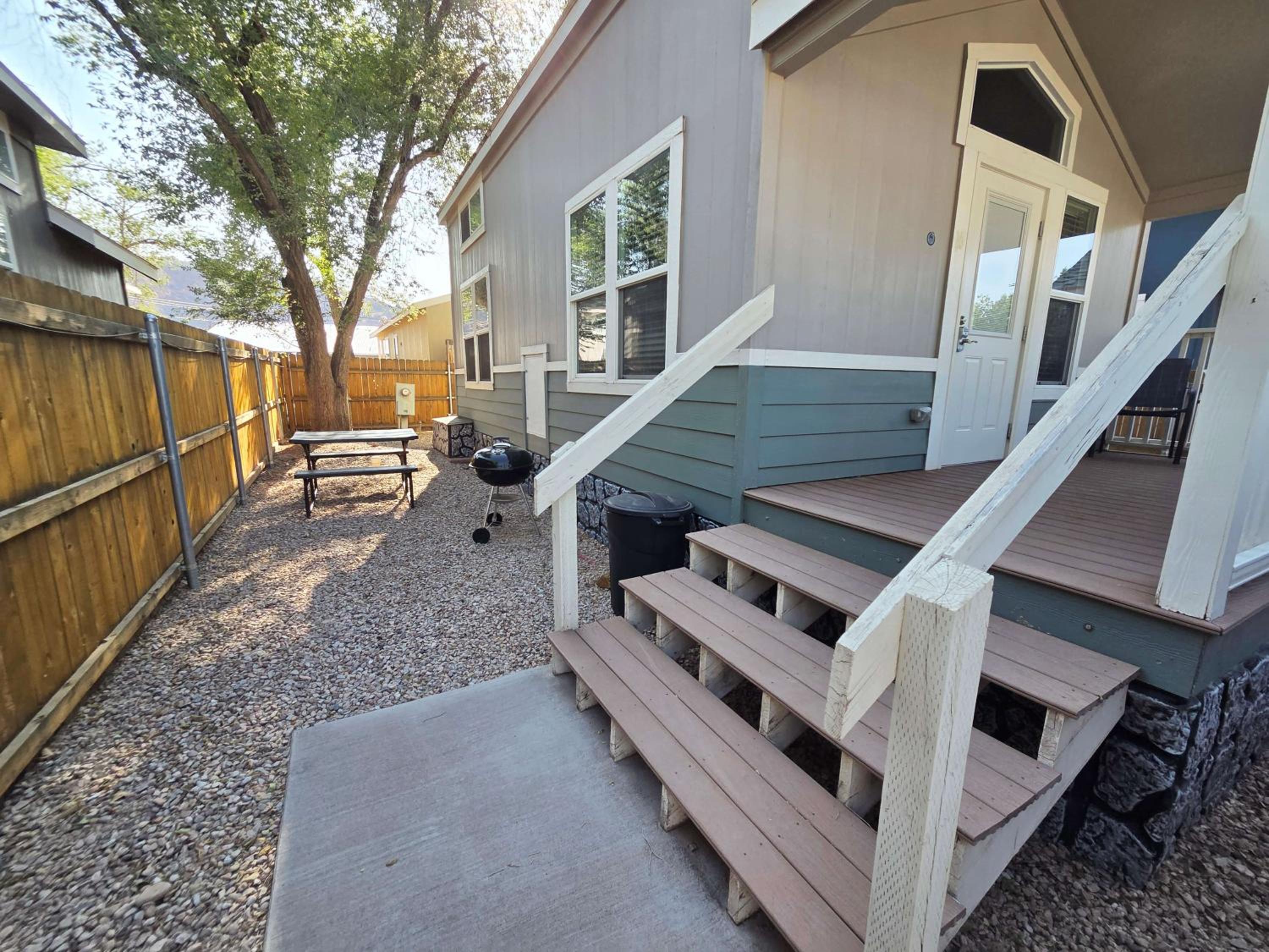 Pine Tree Arch Cabin #15